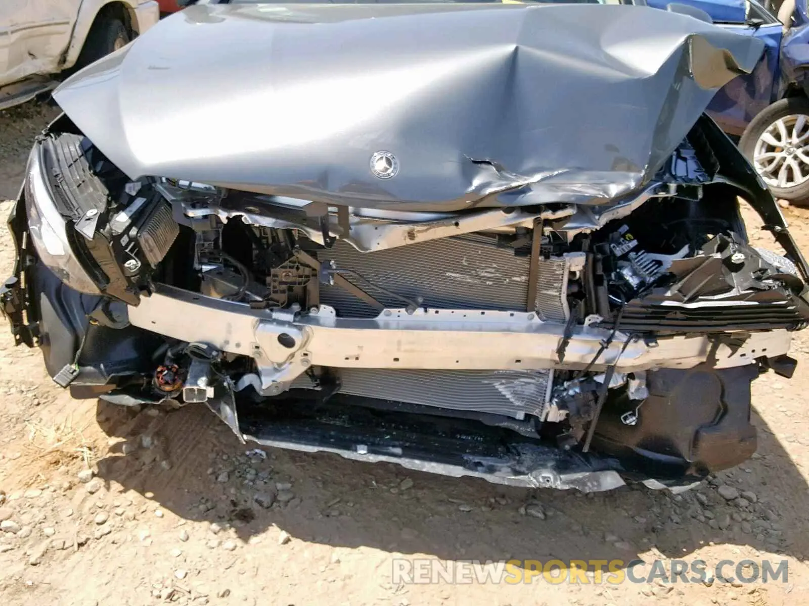 9 fotografías del automóvil dañado WDC0G4JB9KF592155 MERCEDES-BENZ GLC 300 2019