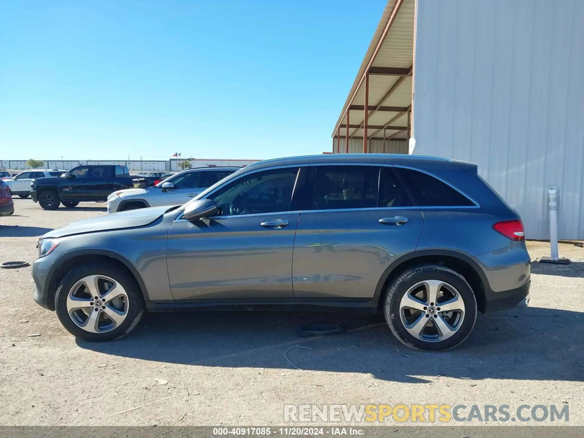 14 fotografías del automóvil dañado WDC0G4JB9KV160445 MERCEDES-BENZ GLC 300 2019