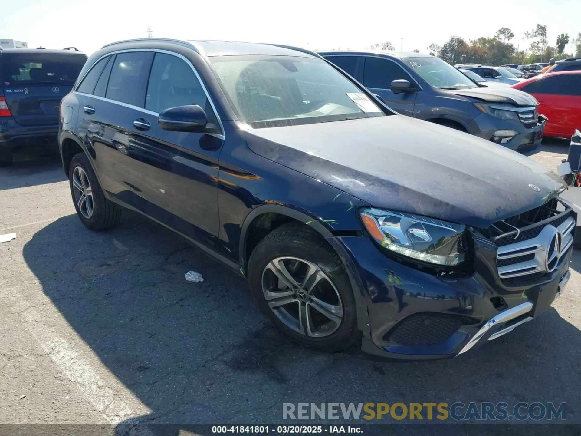 13 fotografías del automóvil dañado WDC0G4JB9KV161711 MERCEDES-BENZ GLC 300 2019