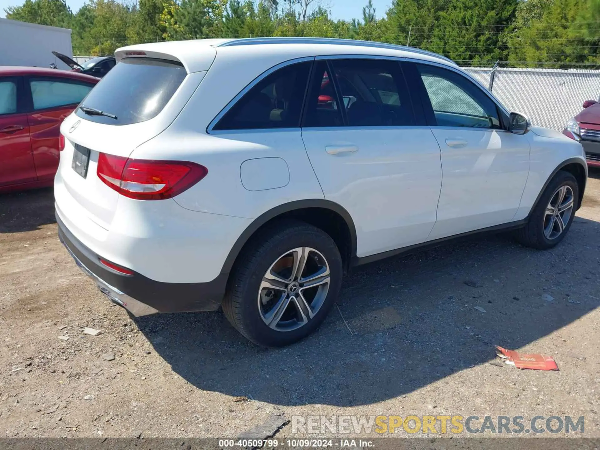 4 fotografías del automóvil dañado WDC0G4JB9KV163927 MERCEDES-BENZ GLC 300 2019