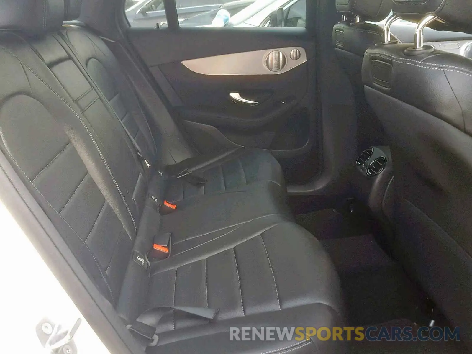 6 fotografías del automóvil dañado WDC0G4JBXKV135912 MERCEDES-BENZ GLC 300 2019