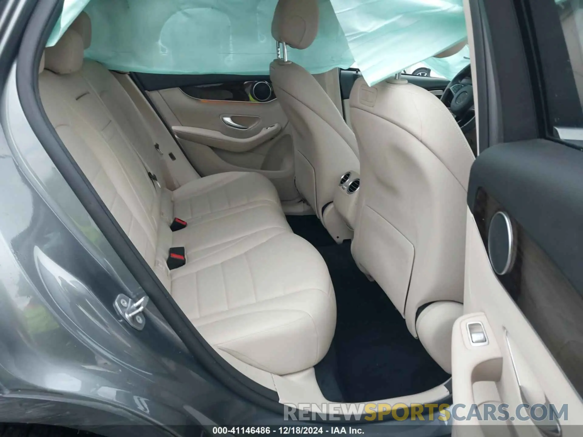 8 fotografías del automóvil dañado WDC0G4JBXKV153231 MERCEDES-BENZ GLC 300 2019
