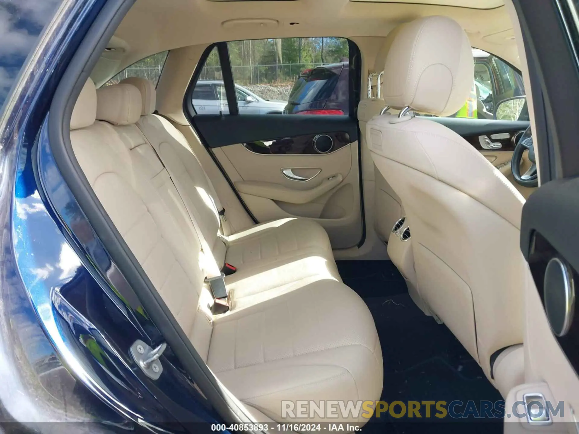 8 fotografías del automóvil dañado WDC0G4KB1KV123310 MERCEDES-BENZ GLC 300 2019