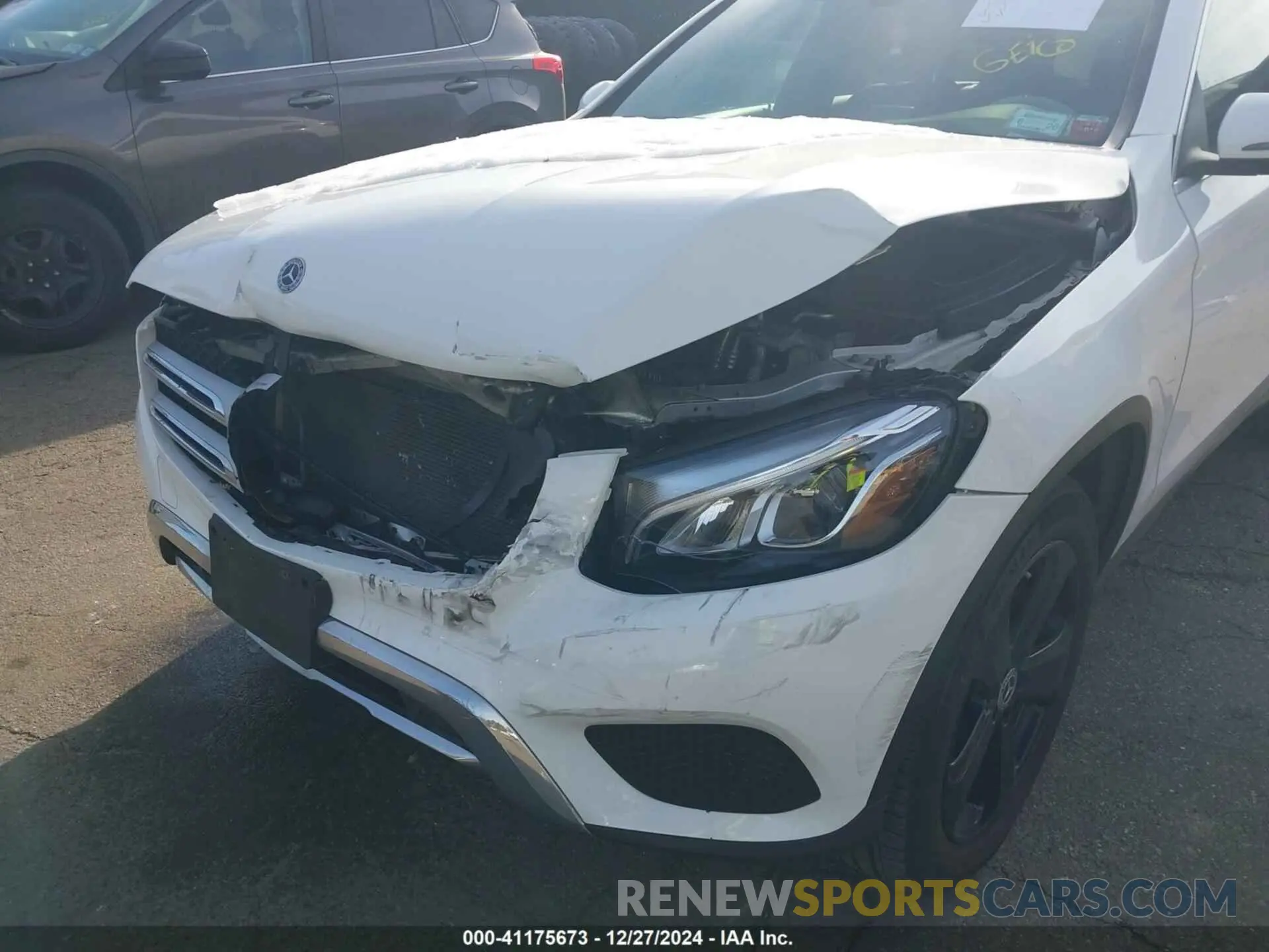 6 fotografías del automóvil dañado WDC0G4KB1KV131827 MERCEDES-BENZ GLC 300 2019