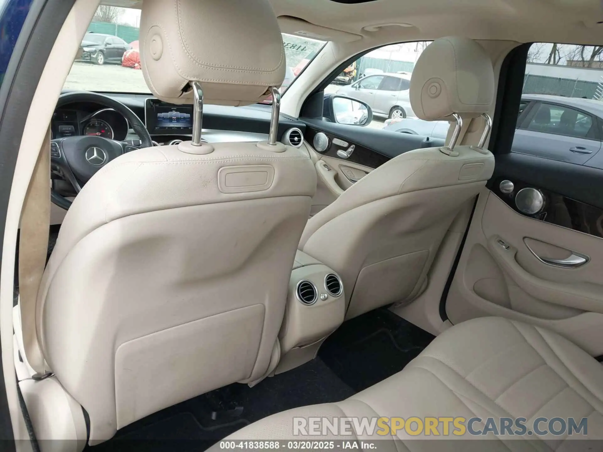 20 fotografías del automóvil dañado WDC0G4KB3KV117959 MERCEDES-BENZ GLC 300 2019