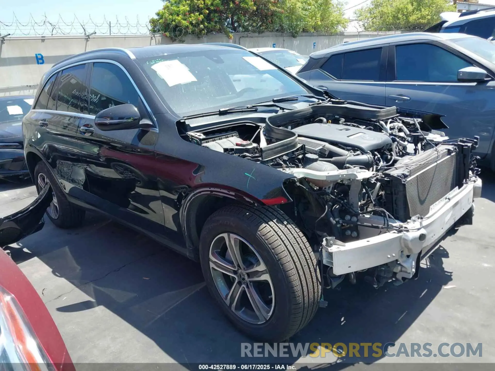 1 fotografías del automóvil dañado WDC0G4KB5KV151983 MERCEDES-BENZ GLC 300 2019