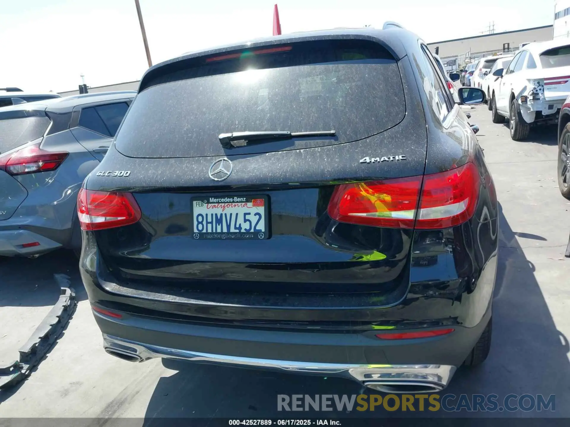 17 fotografías del automóvil dañado WDC0G4KB5KV151983 MERCEDES-BENZ GLC 300 2019