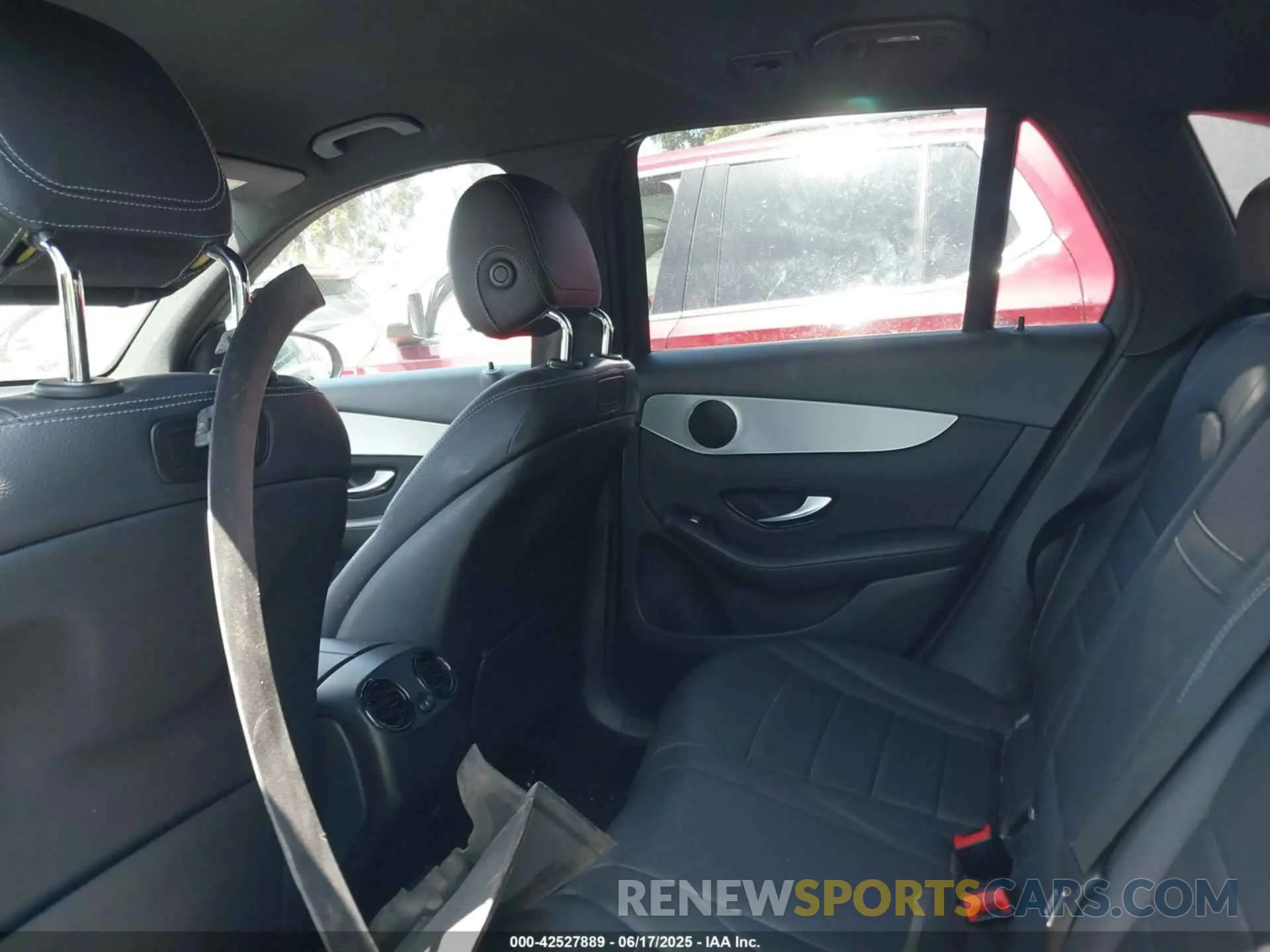 19 fotografías del automóvil dañado WDC0G4KB5KV151983 MERCEDES-BENZ GLC 300 2019
