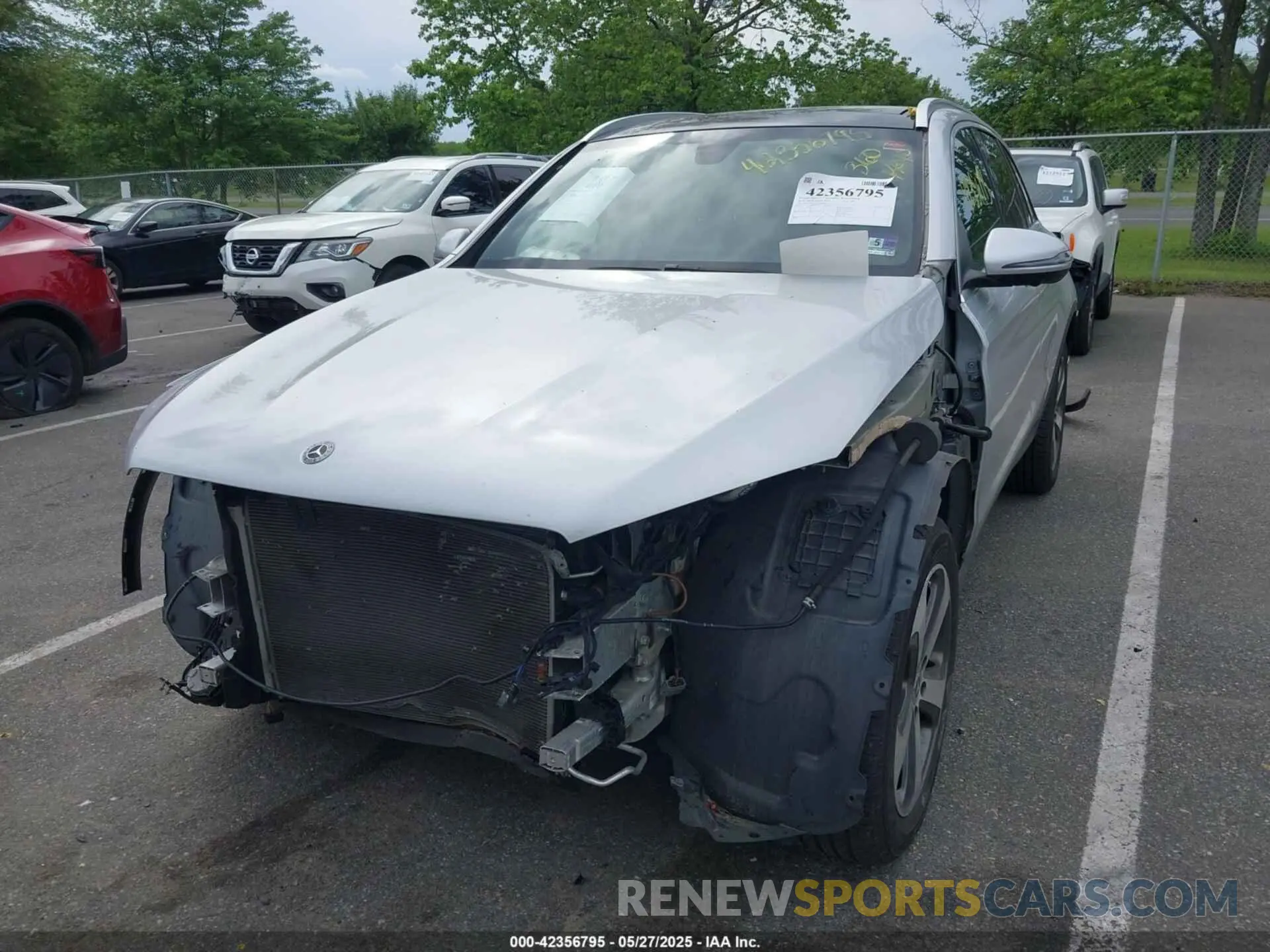 6 fotografías del automóvil dañado WDC0G4KB7KF626348 MERCEDES-BENZ GLC 300 2019