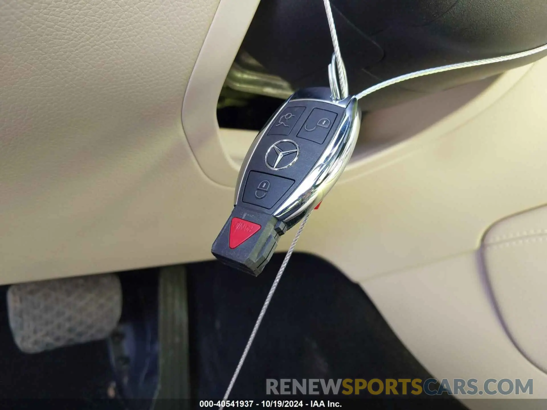 11 fotografías del automóvil dañado WDC0G4KB9KF548610 MERCEDES-BENZ GLC 300 2019