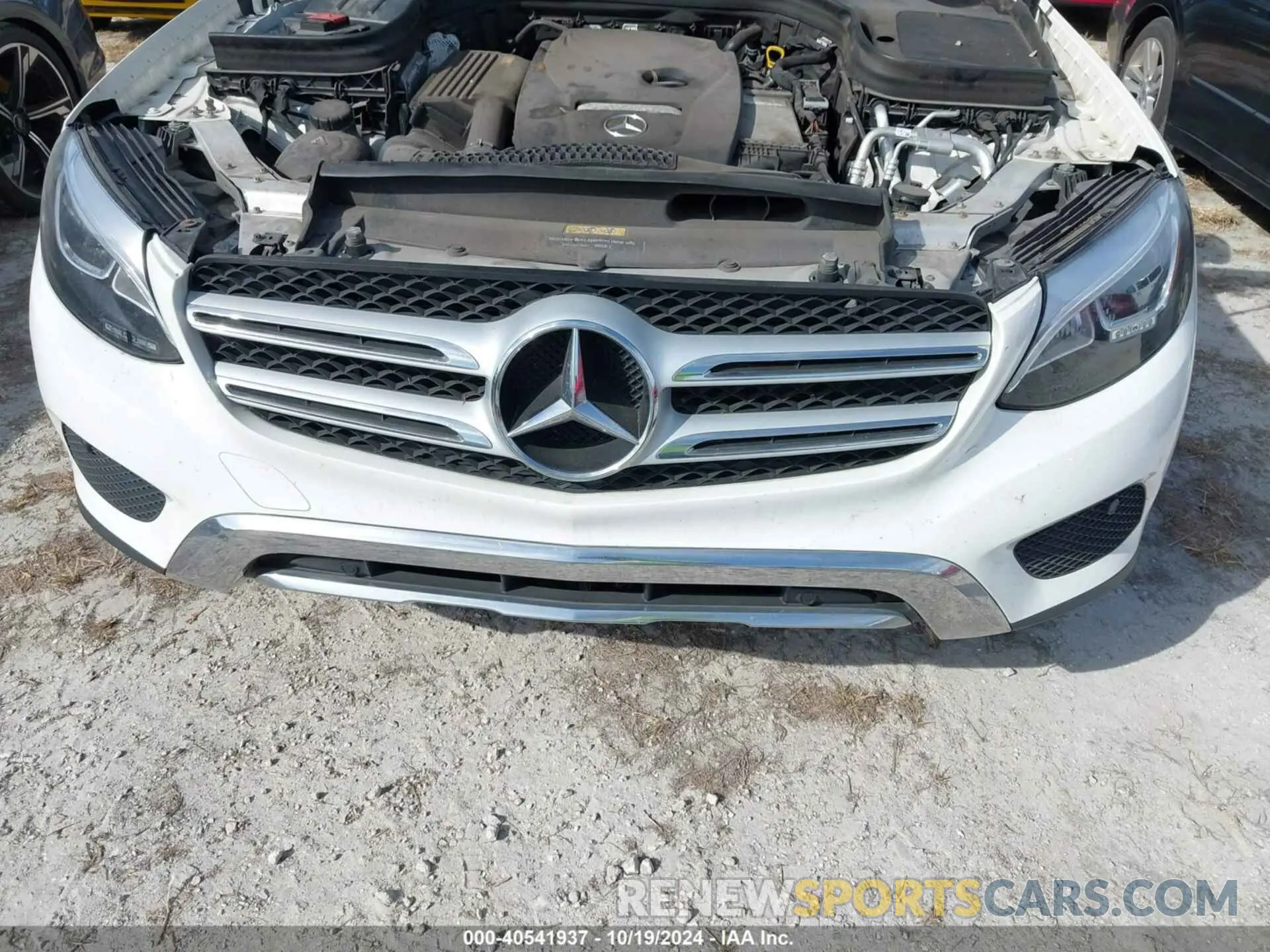 12 fotografías del automóvil dañado WDC0G4KB9KF548610 MERCEDES-BENZ GLC 300 2019