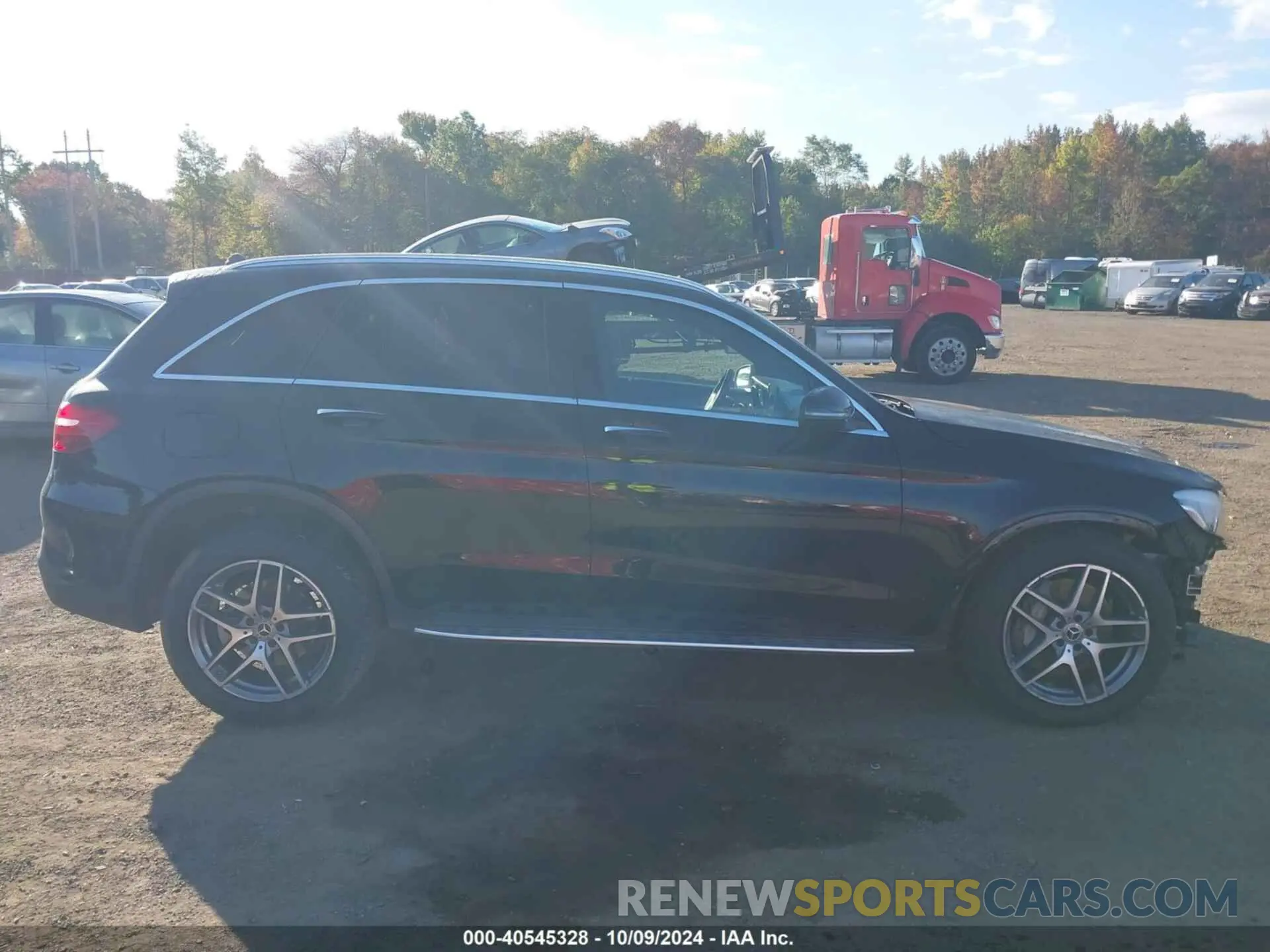 14 fotografías del automóvil dañado WDC0G4KB9KF668990 MERCEDES-BENZ GLC 300 2019