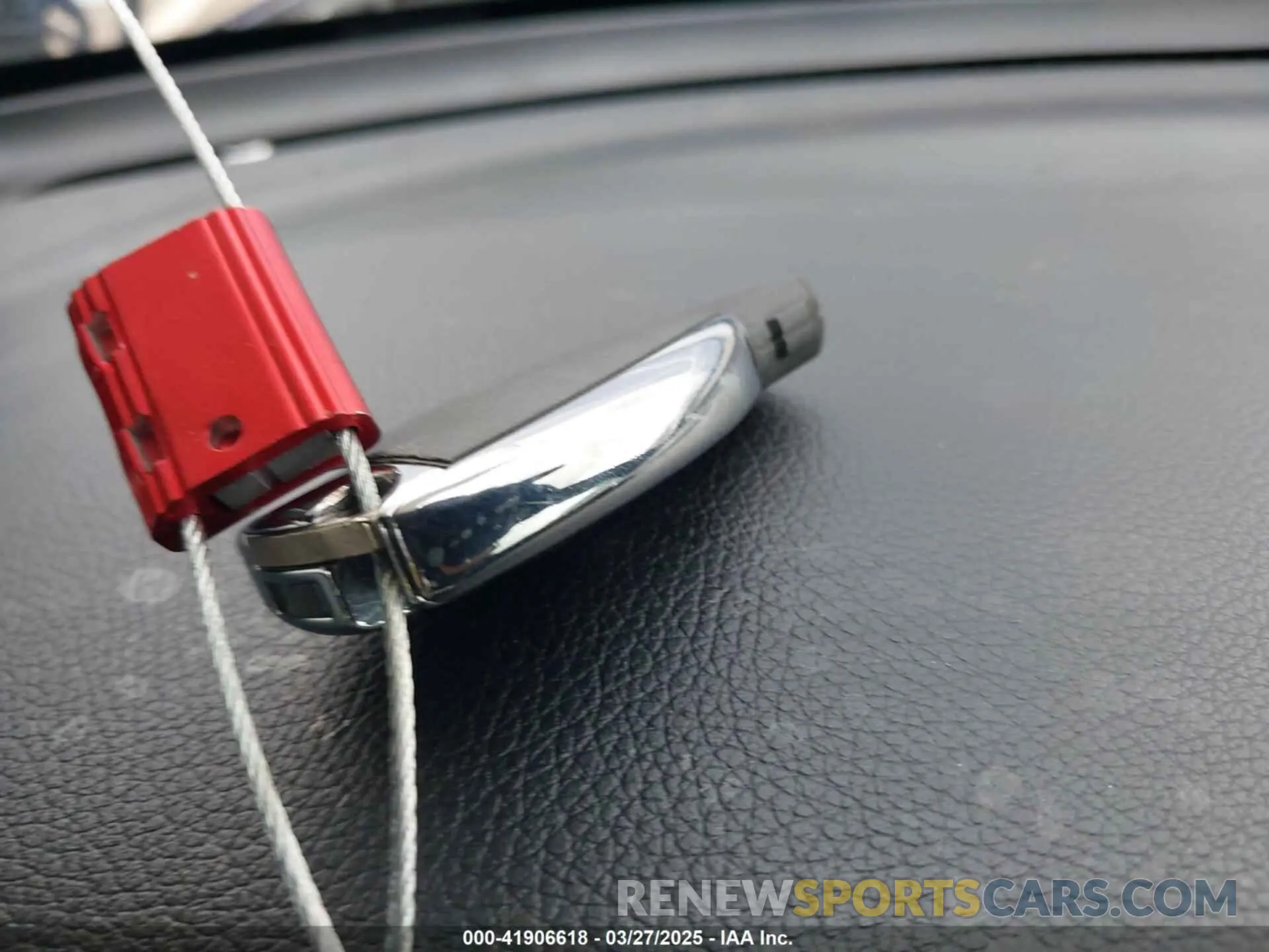 11 fotografías del automóvil dañado WDC0G4KBXKV175924 MERCEDES-BENZ GLC 300 2019