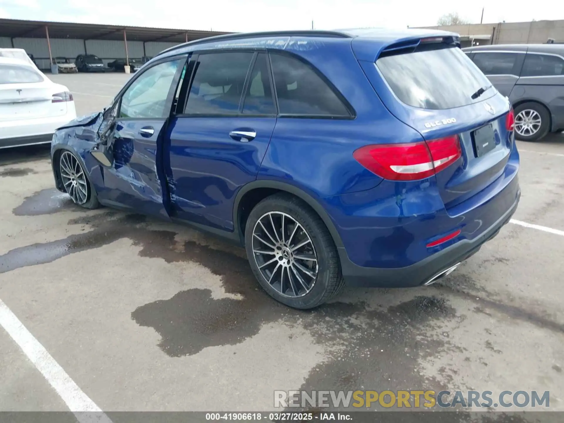 3 fotografías del automóvil dañado WDC0G4KBXKV175924 MERCEDES-BENZ GLC 300 2019