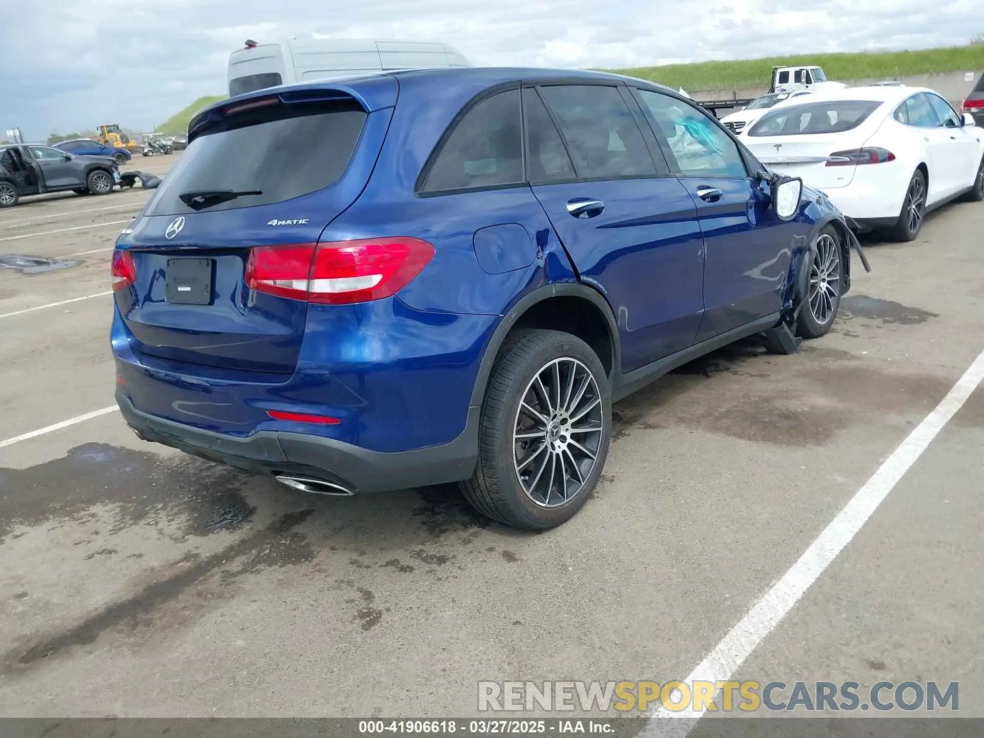 4 fotografías del automóvil dañado WDC0G4KBXKV175924 MERCEDES-BENZ GLC 300 2019