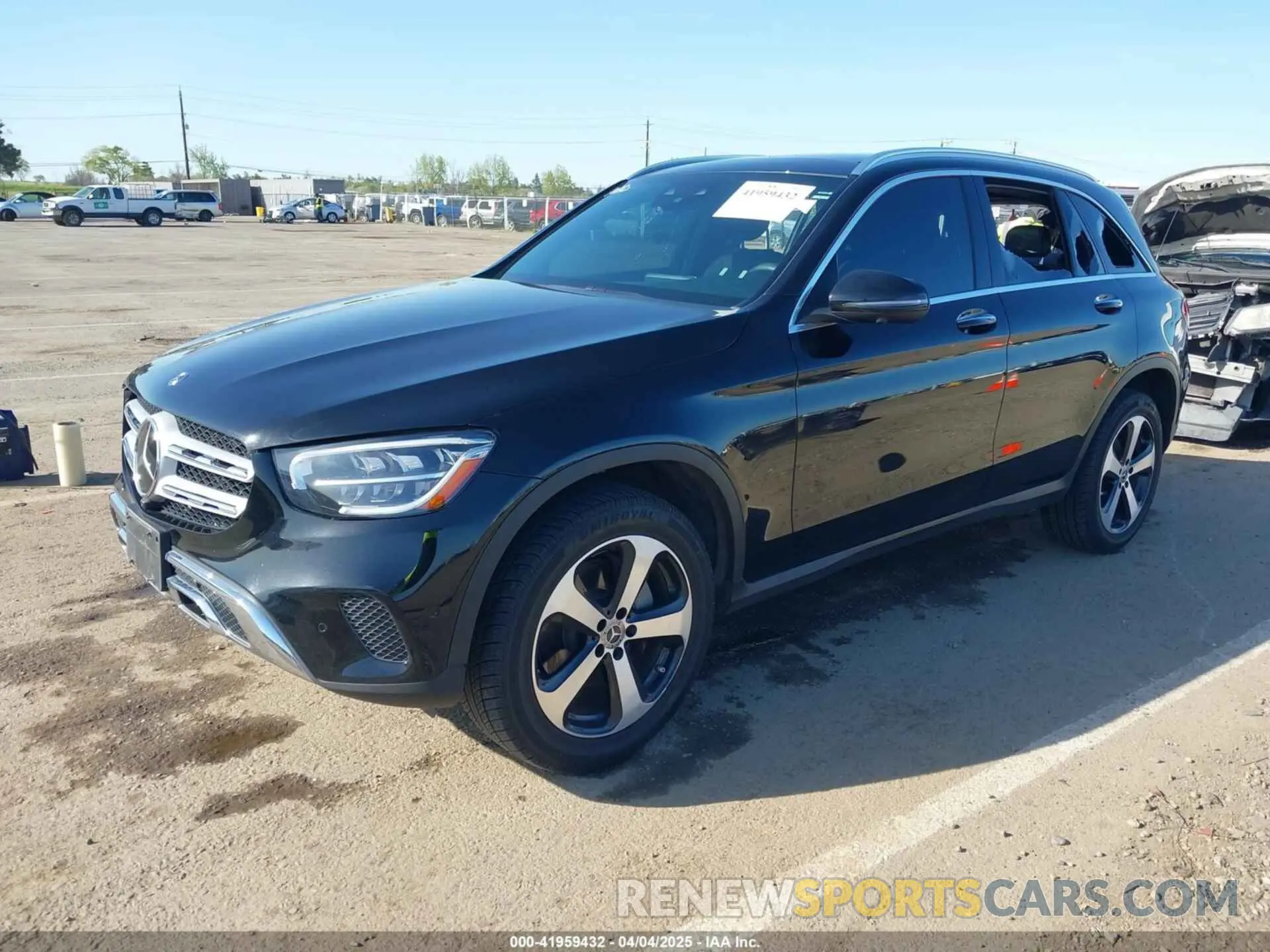 2 fotografías del automóvil dañado W1N0G8DB2LF840569 MERCEDES-BENZ GLC 300 2020
