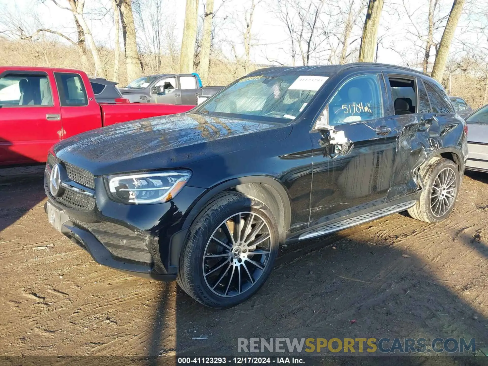 2 fotografías del automóvil dañado W1N0G8DB5LV261601 MERCEDES-BENZ GLC 300 2020