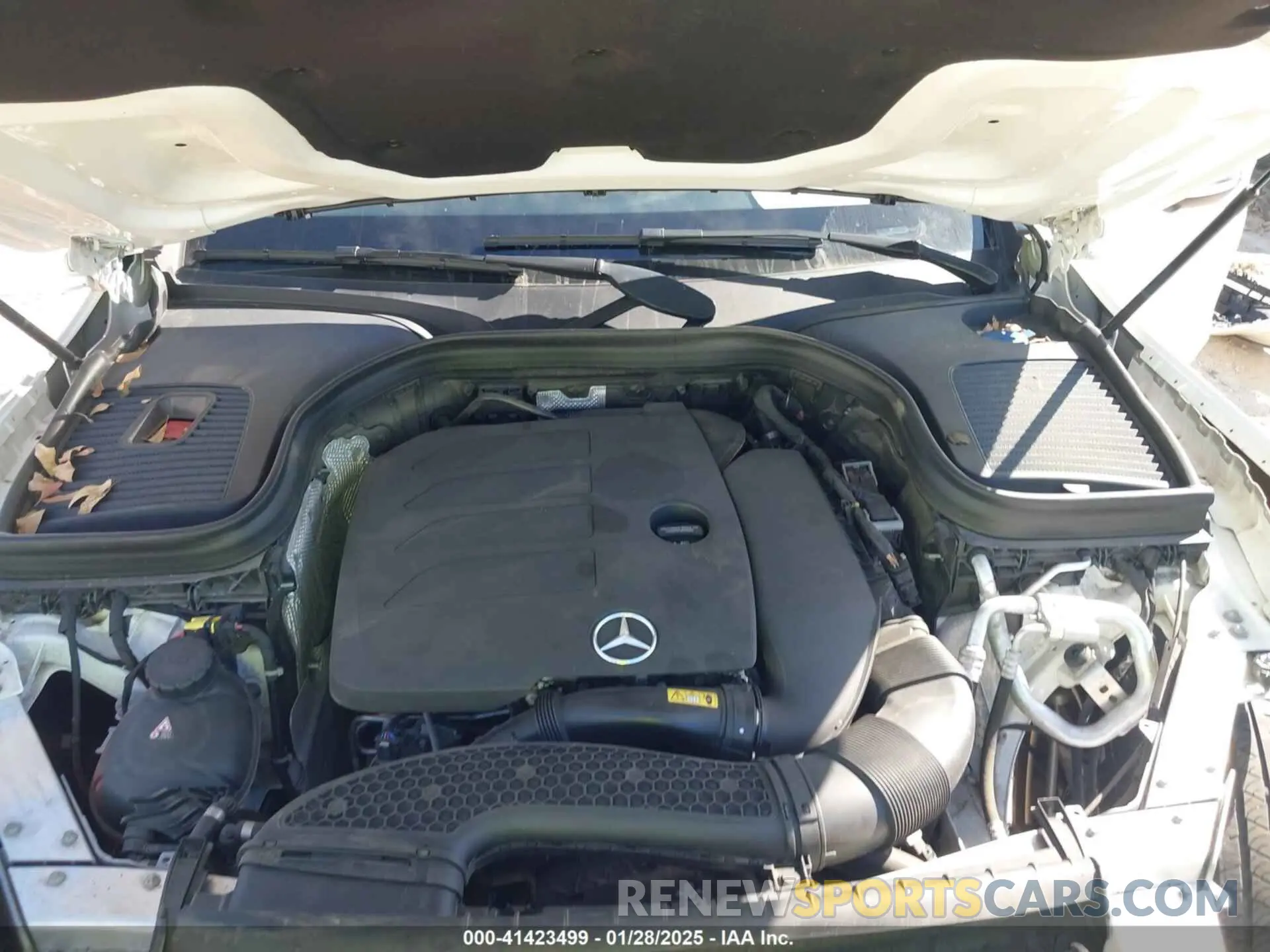 10 fotografías del automóvil dañado W1N0G8EB8LF763740 MERCEDES-BENZ GLC 300 2020