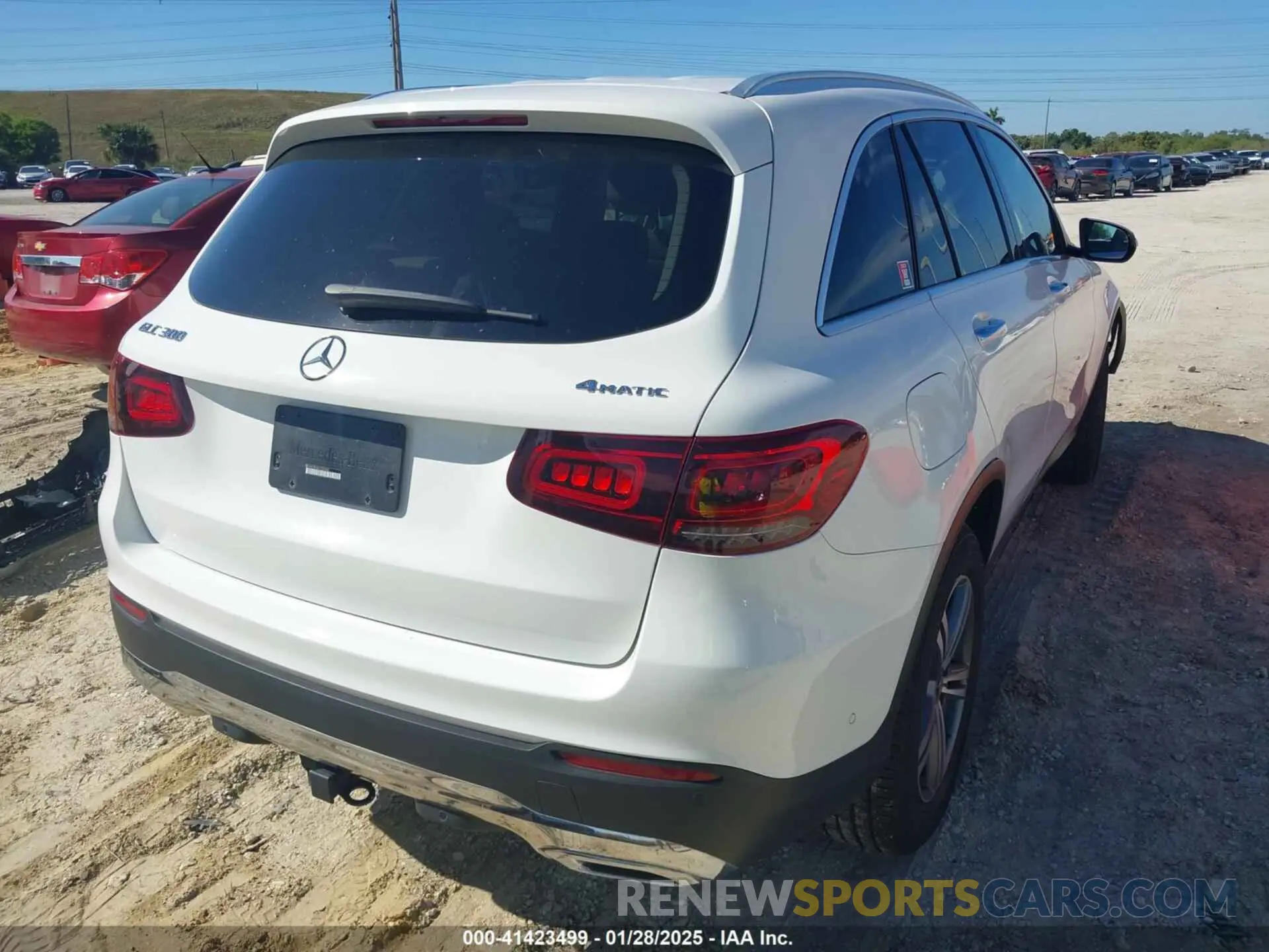4 fotografías del automóvil dañado W1N0G8EB8LF763740 MERCEDES-BENZ GLC 300 2020