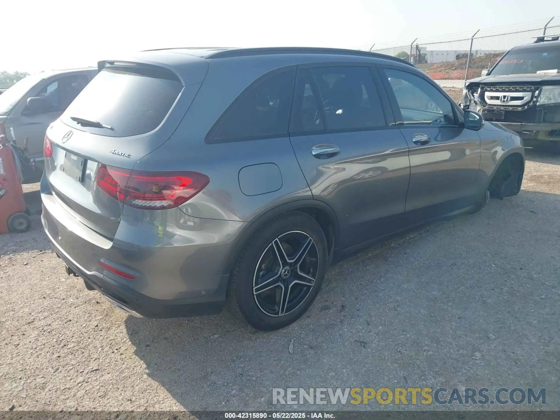 4 fotografías del automóvil dañado W1N0G8EB8LF845533 MERCEDES-BENZ GLC 300 2020