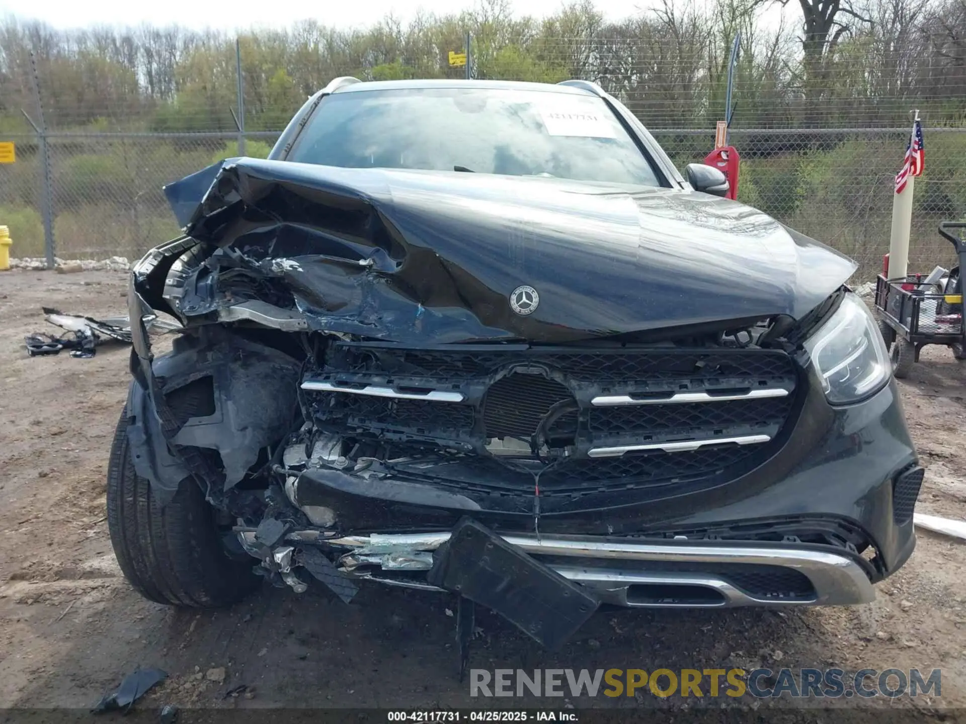 13 fotografías del automóvil dañado W1N0G8EBXLF853441 MERCEDES-BENZ GLC 300 2020