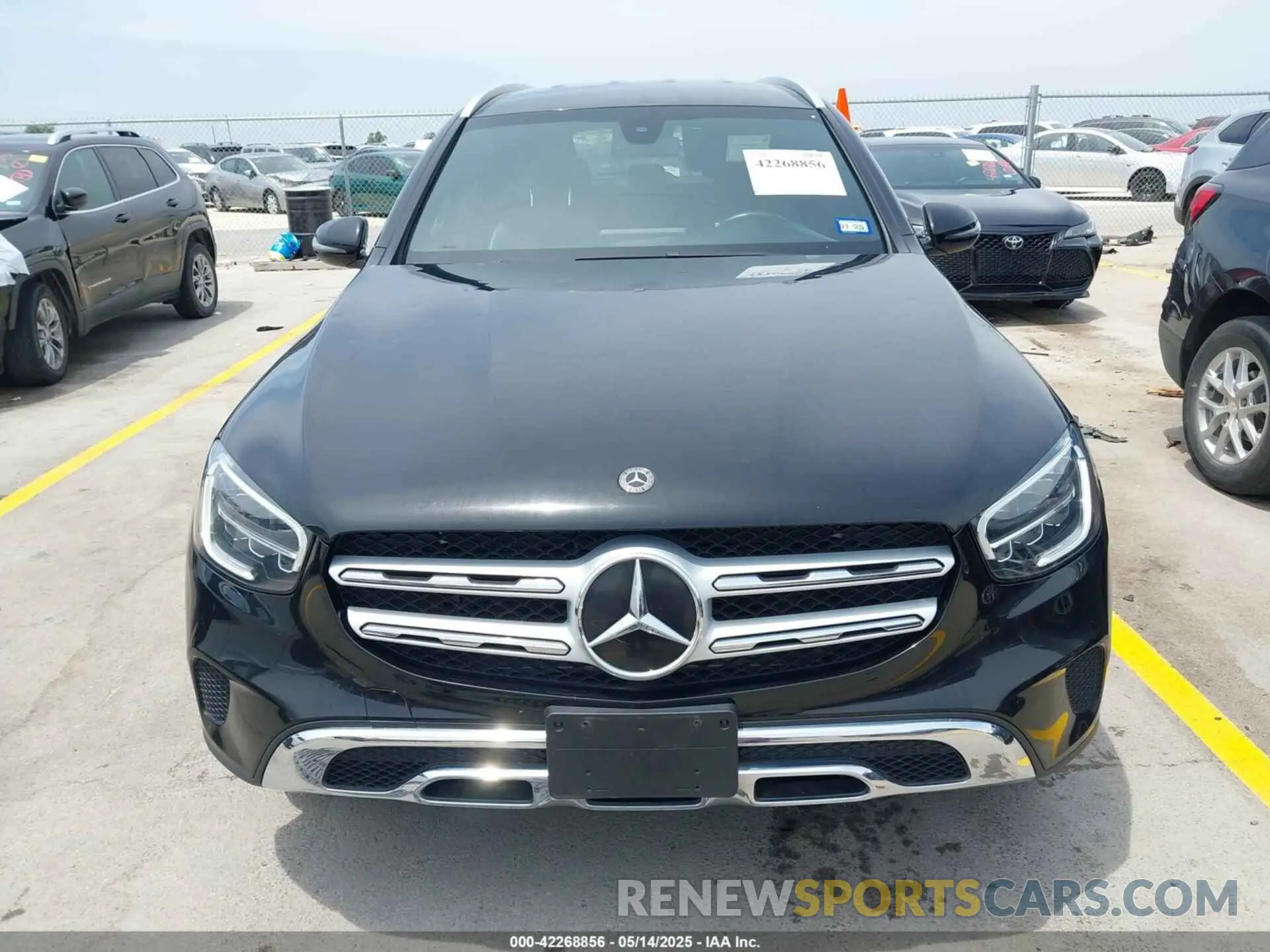 12 fotografías del automóvil dañado WDC0G8DB0LF688020 MERCEDES-BENZ GLC 300 2020