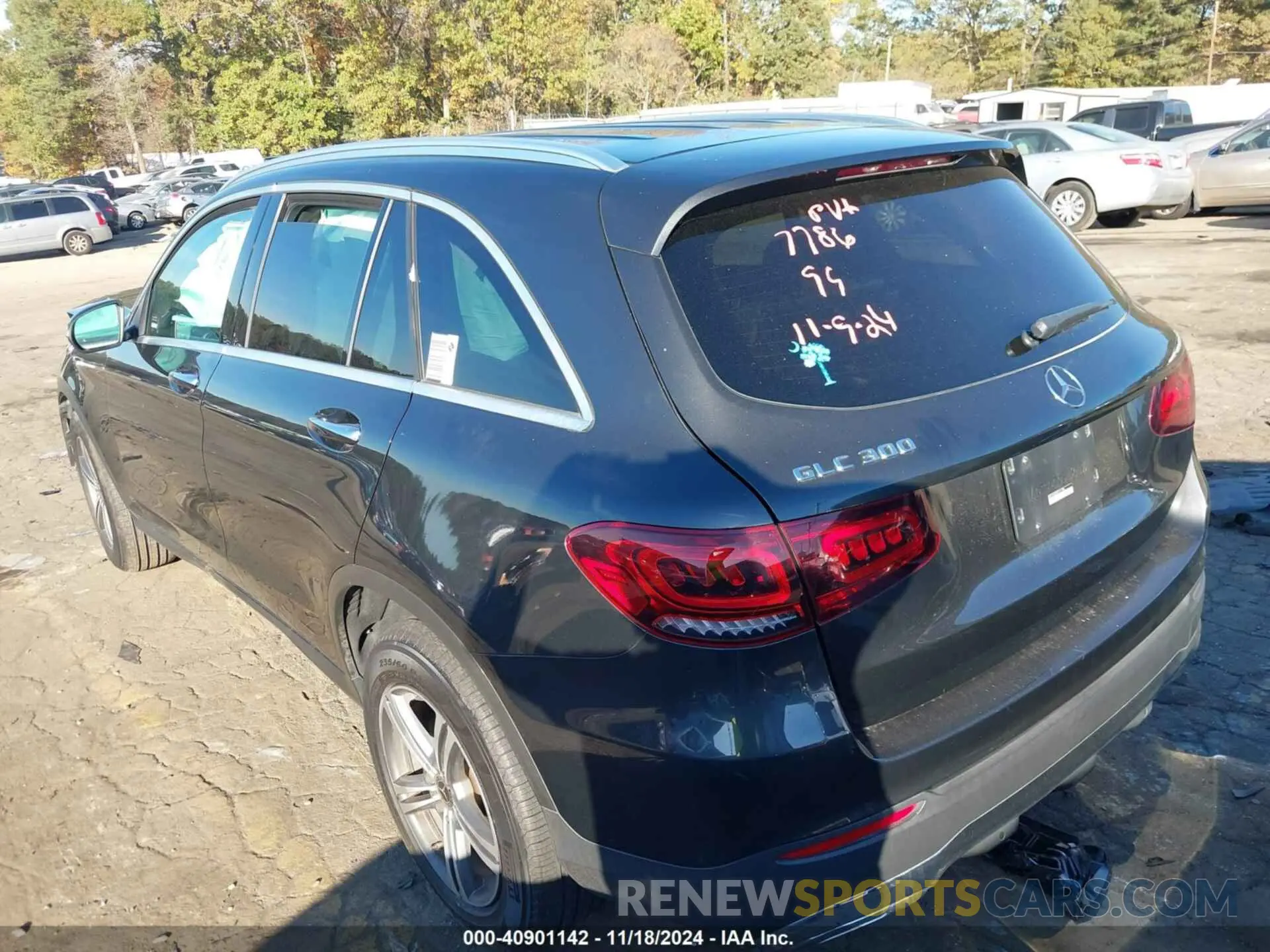 3 fotografías del automóvil dañado WDC0G8DB7LF717786 MERCEDES-BENZ GLC 300 2020