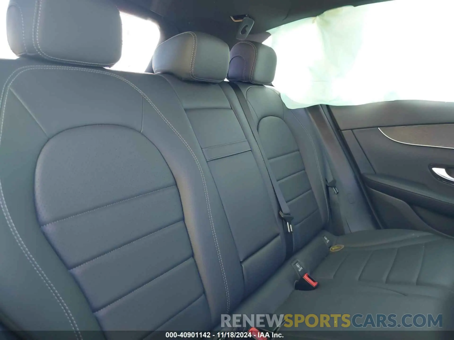 8 fotografías del automóvil dañado WDC0G8DB7LF717786 MERCEDES-BENZ GLC 300 2020