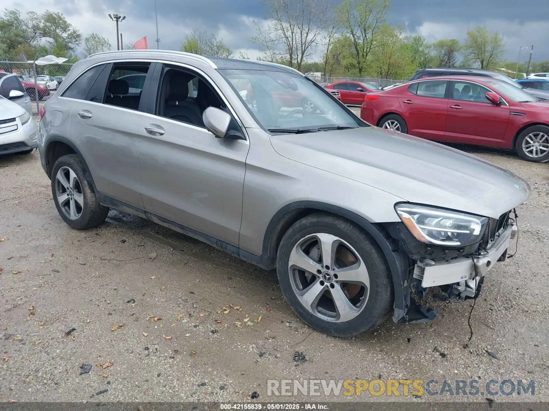 1 fotografías del automóvil dañado WDC0G8EB0LF687206 MERCEDES-BENZ GLC 300 2020