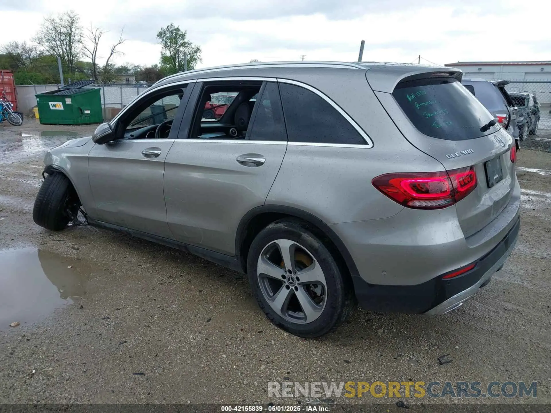 3 fotografías del automóvil dañado WDC0G8EB0LF687206 MERCEDES-BENZ GLC 300 2020