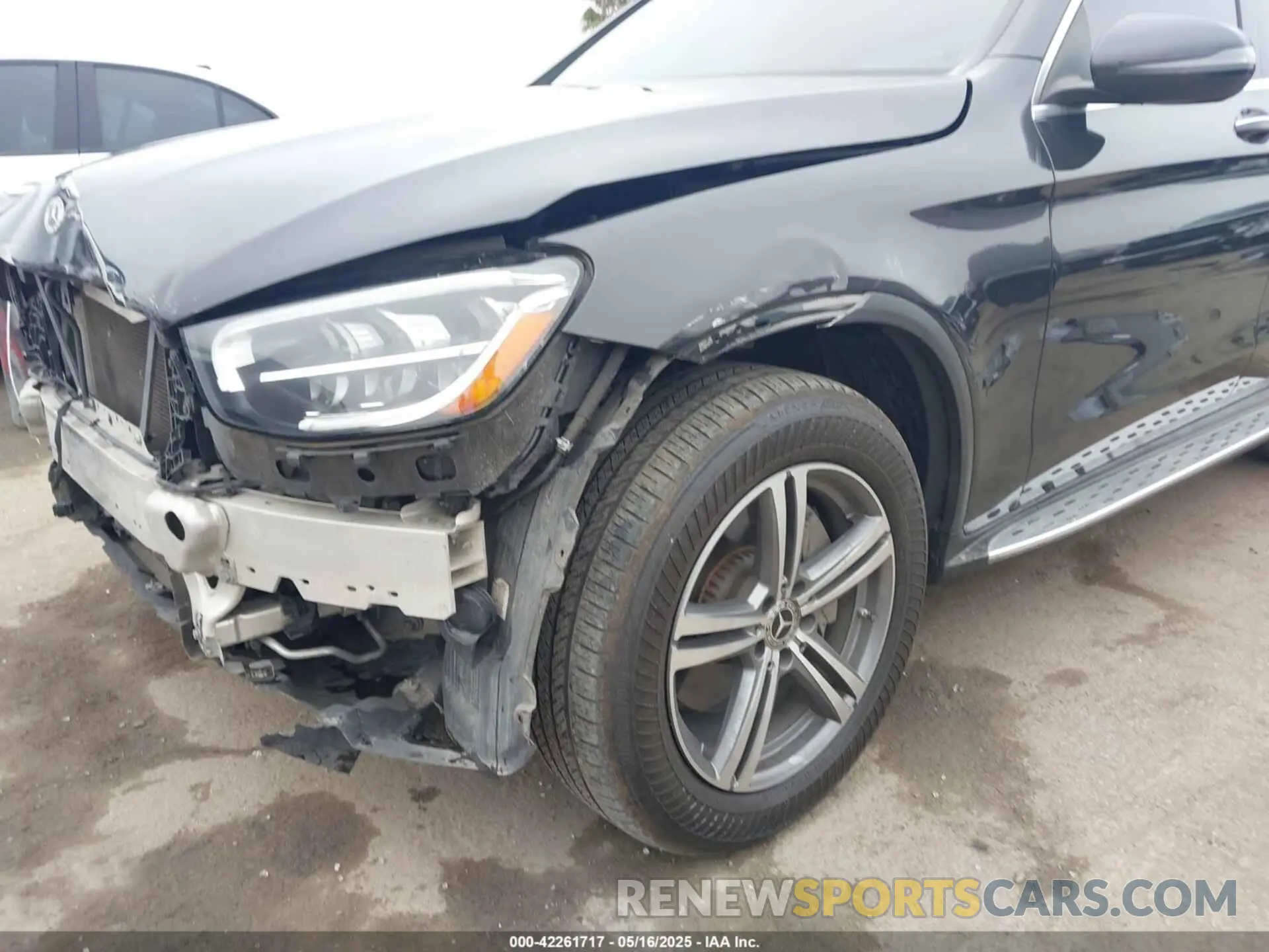 19 fotografías del automóvil dañado WDC0G8EB2LF722361 MERCEDES-BENZ GLC 300 2020