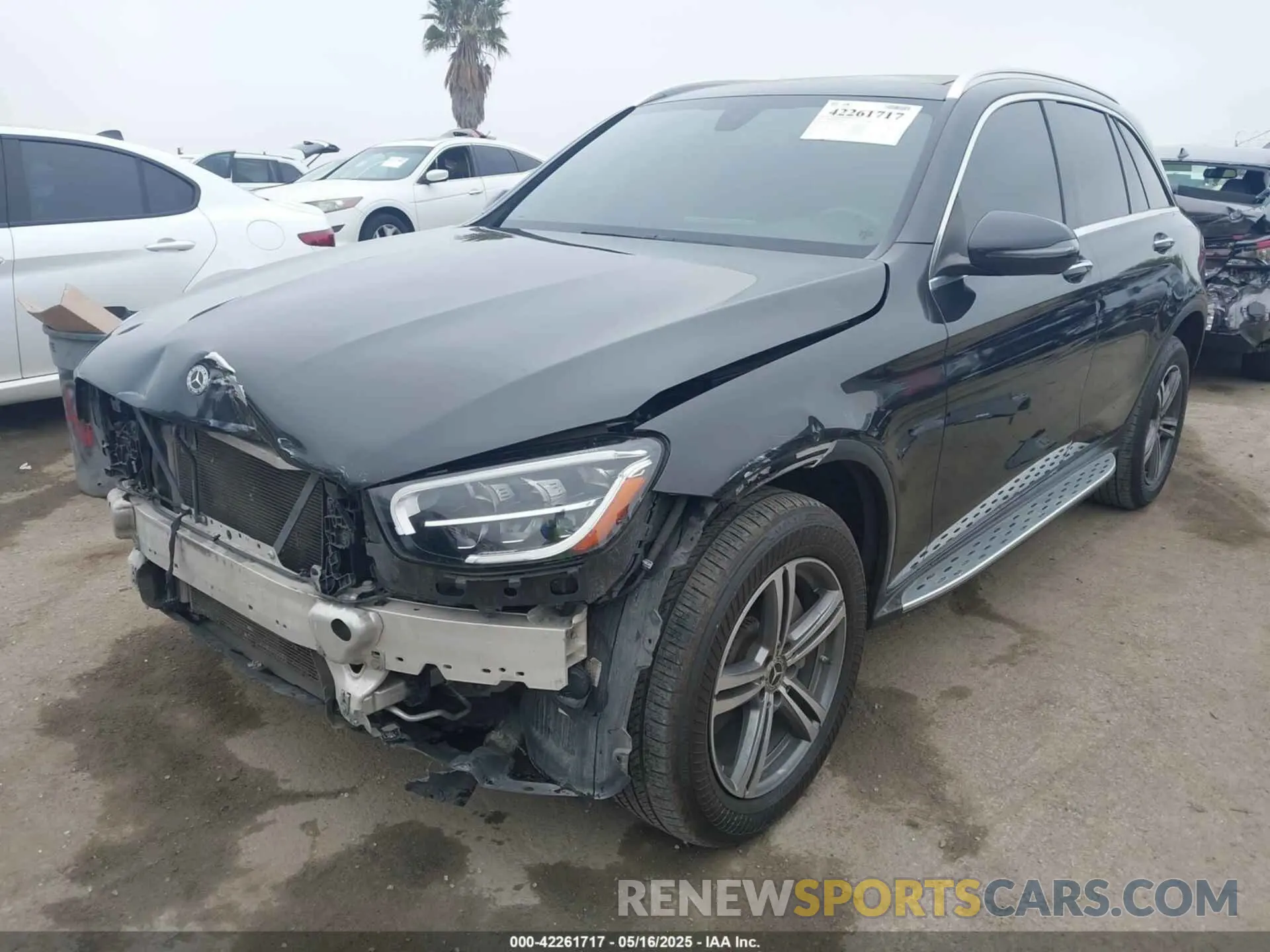 2 fotografías del automóvil dañado WDC0G8EB2LF722361 MERCEDES-BENZ GLC 300 2020