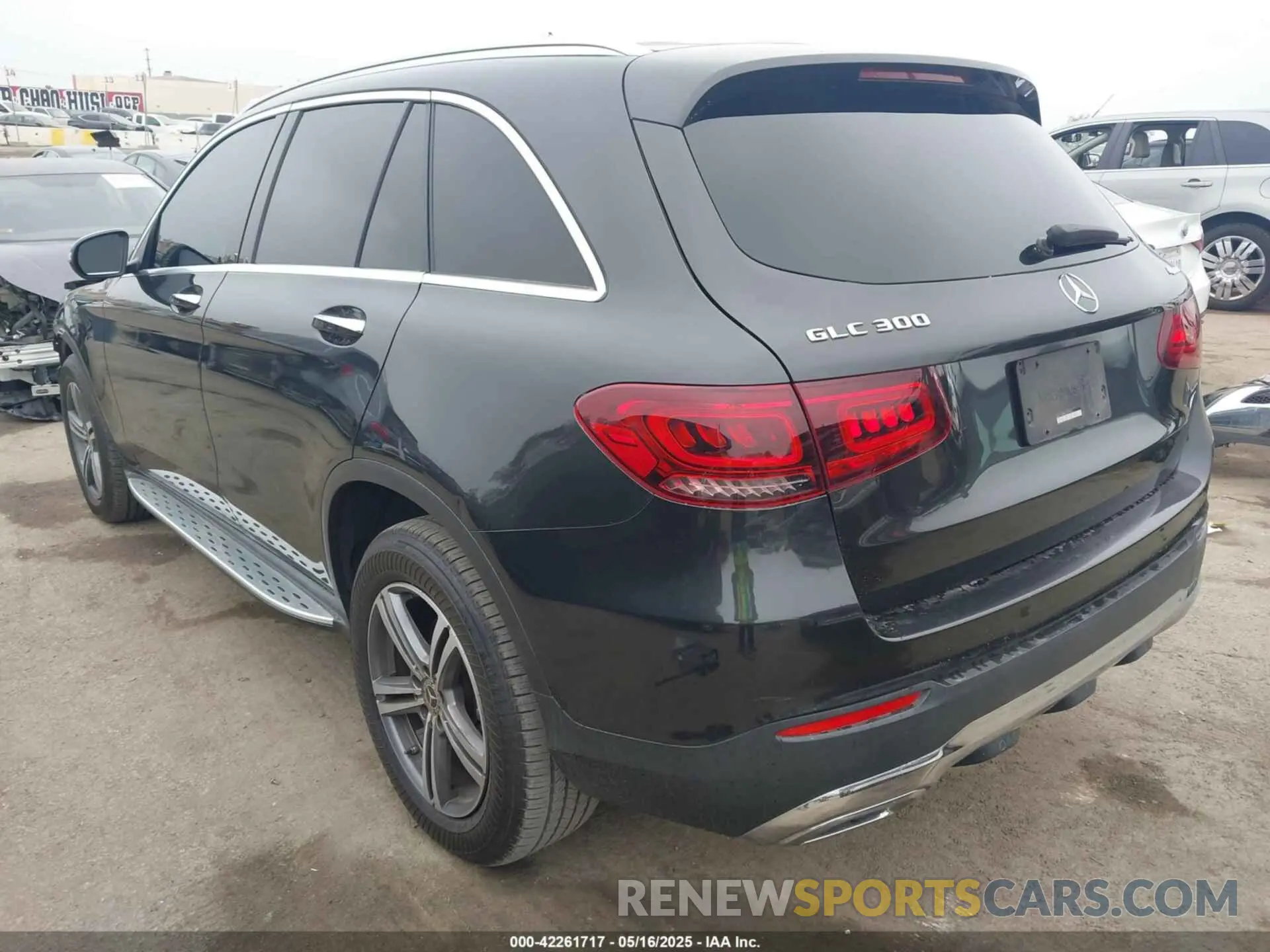 3 fotografías del automóvil dañado WDC0G8EB2LF722361 MERCEDES-BENZ GLC 300 2020