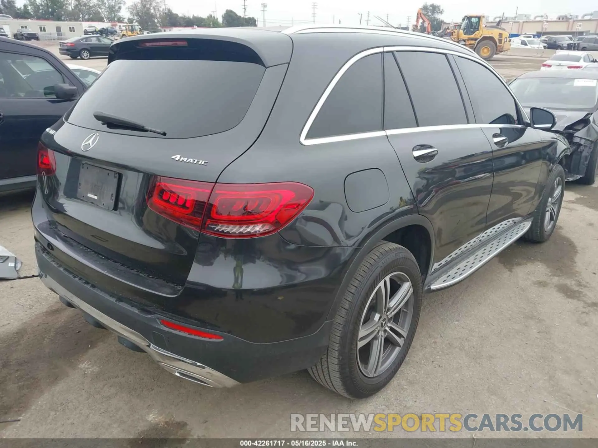 4 fotografías del automóvil dañado WDC0G8EB2LF722361 MERCEDES-BENZ GLC 300 2020
