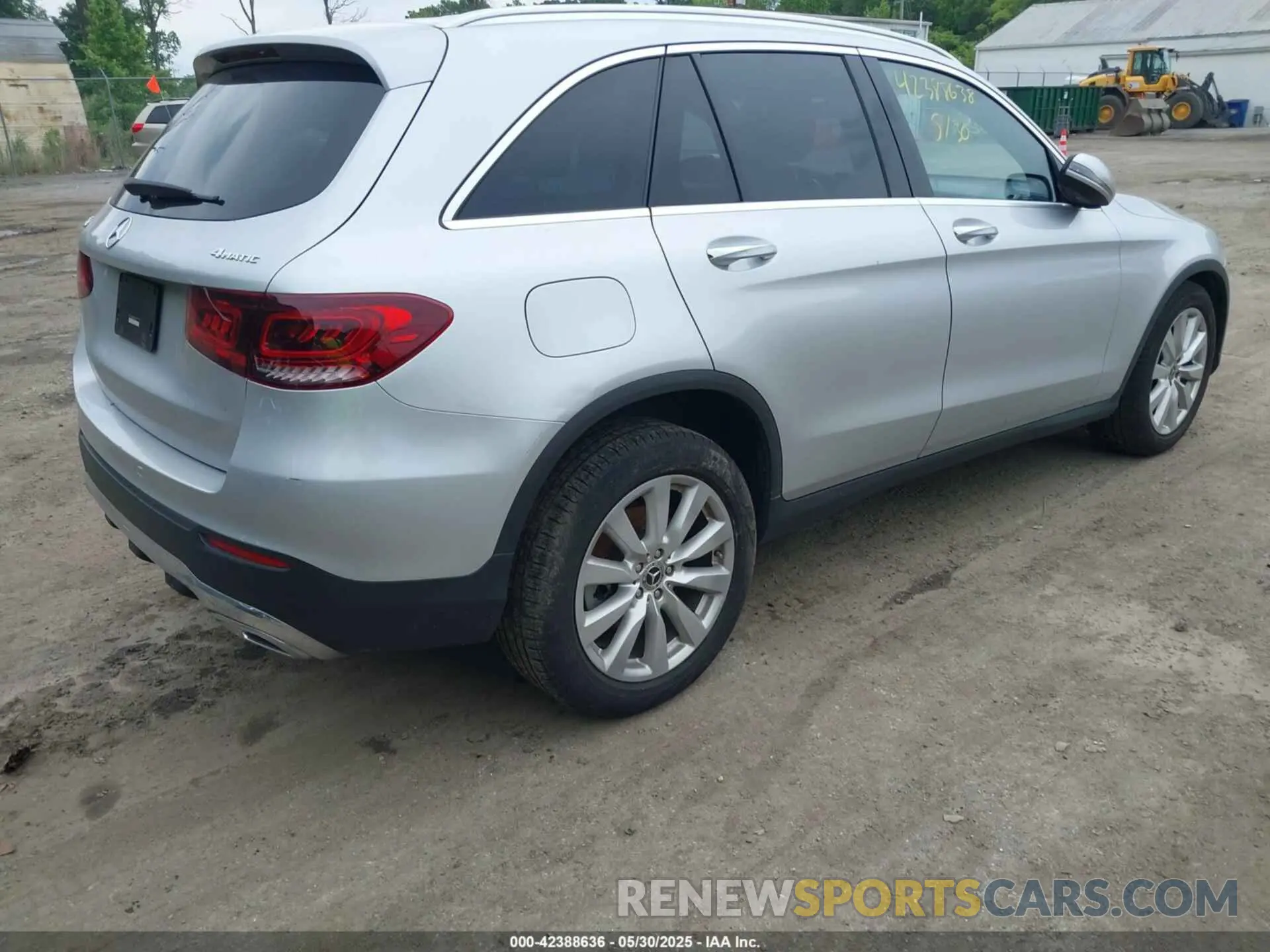 4 fotografías del automóvil dañado WDC0G8EB8LF673375 MERCEDES-BENZ GLC 300 2020