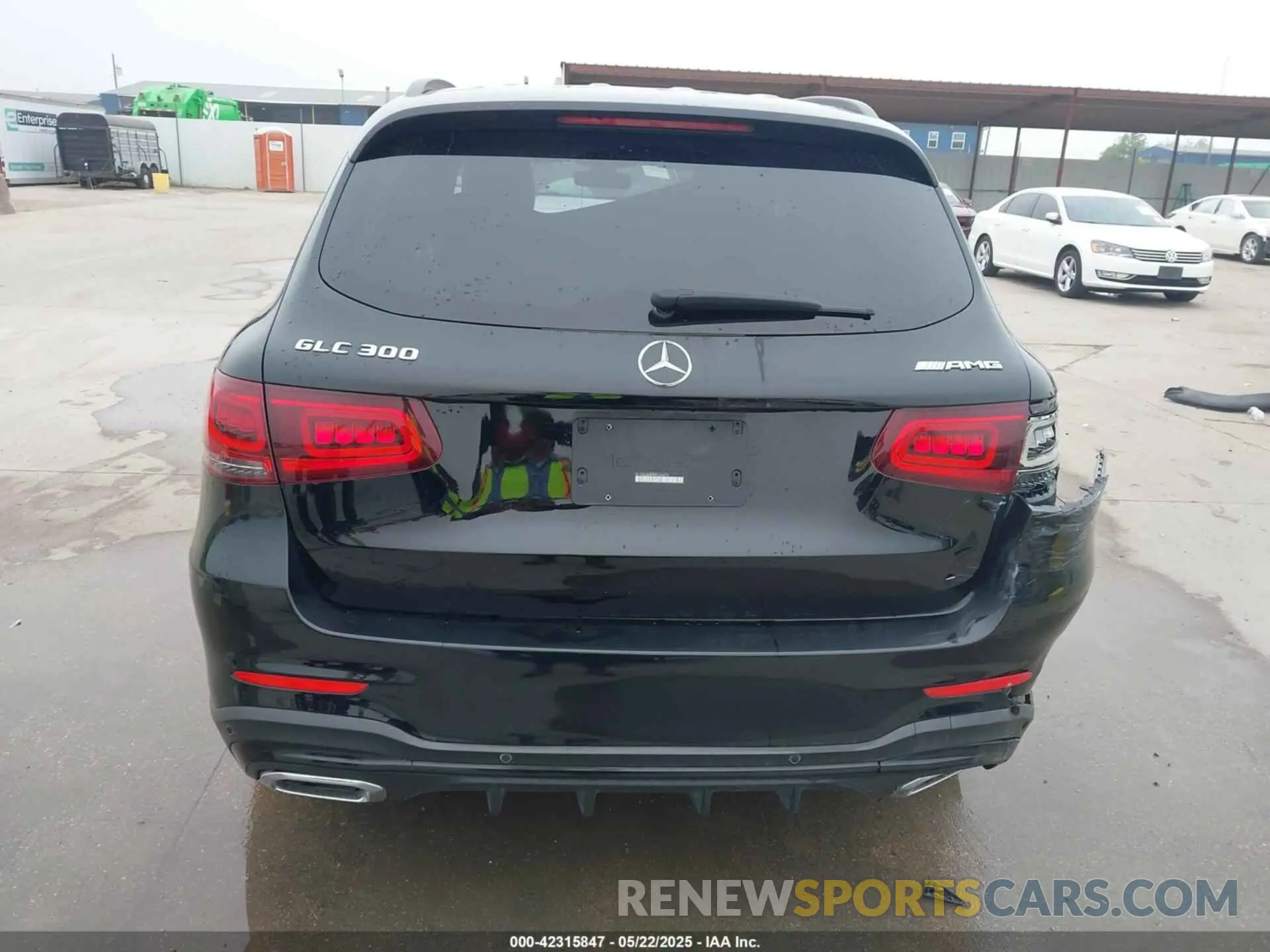 16 fotografías del automóvil dañado W1N0G8DB5MV264676 MERCEDES-BENZ GLC 300 2021