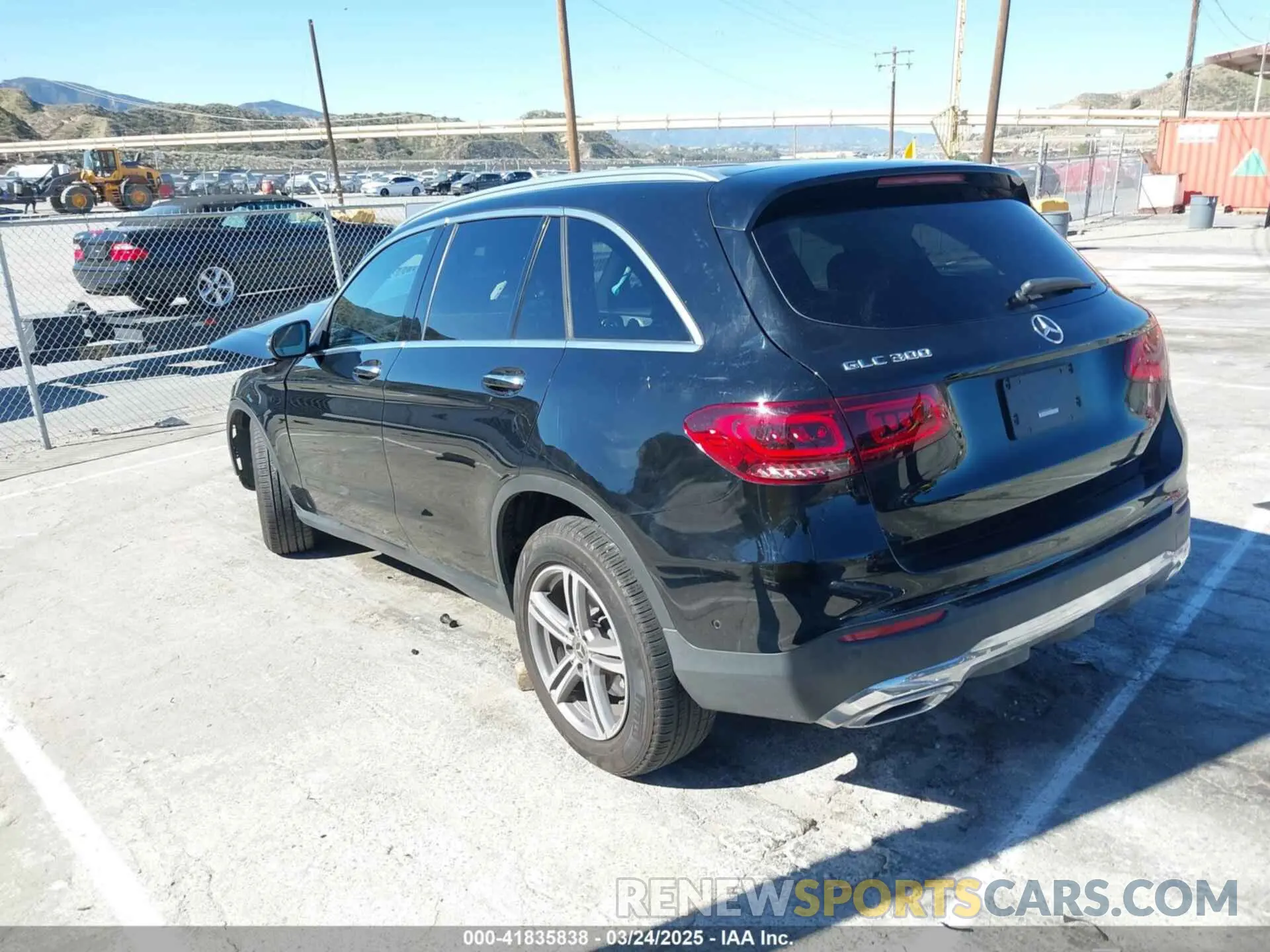 3 fotografías del automóvil dañado W1N0G8DB6MF868330 MERCEDES-BENZ GLC 300 2021