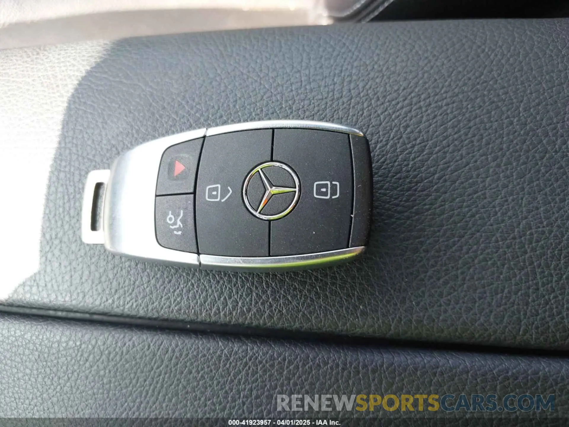 11 fotografías del automóvil dañado W1N0G8DB7MF978724 MERCEDES-BENZ GLC 300 2021