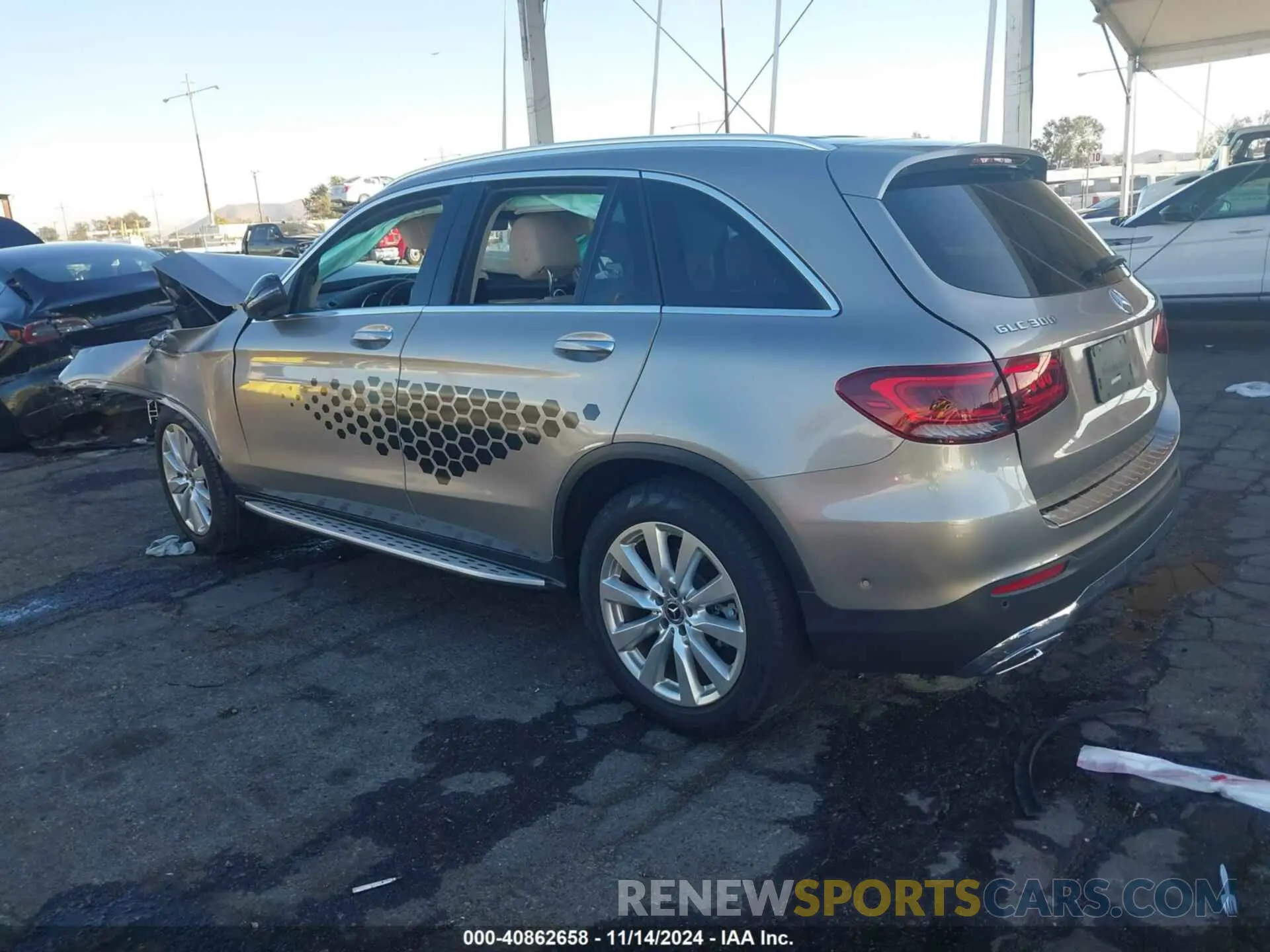3 fotografías del automóvil dañado W1N0G8DB8MF892368 MERCEDES-BENZ GLC 300 2021