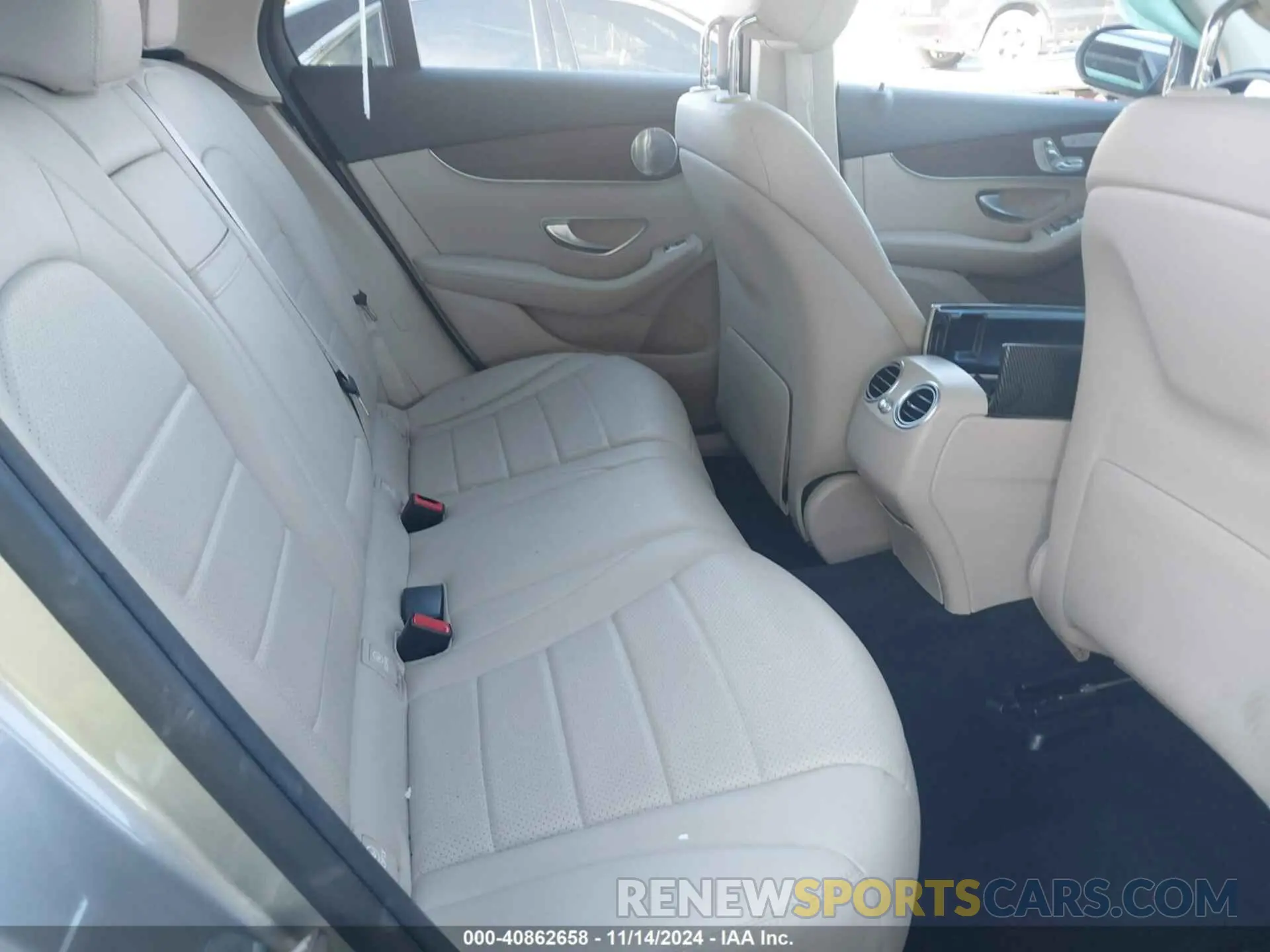 8 fotografías del automóvil dañado W1N0G8DB8MF892368 MERCEDES-BENZ GLC 300 2021