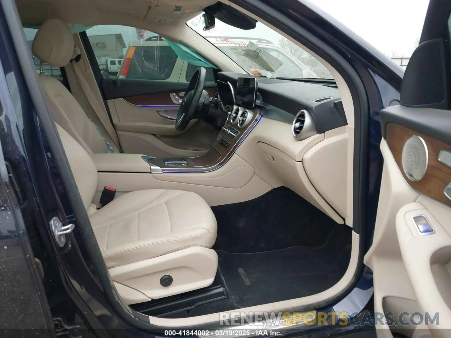 5 fotografías del automóvil dañado W1N0G8EB0MF904446 MERCEDES-BENZ GLC 300 2021