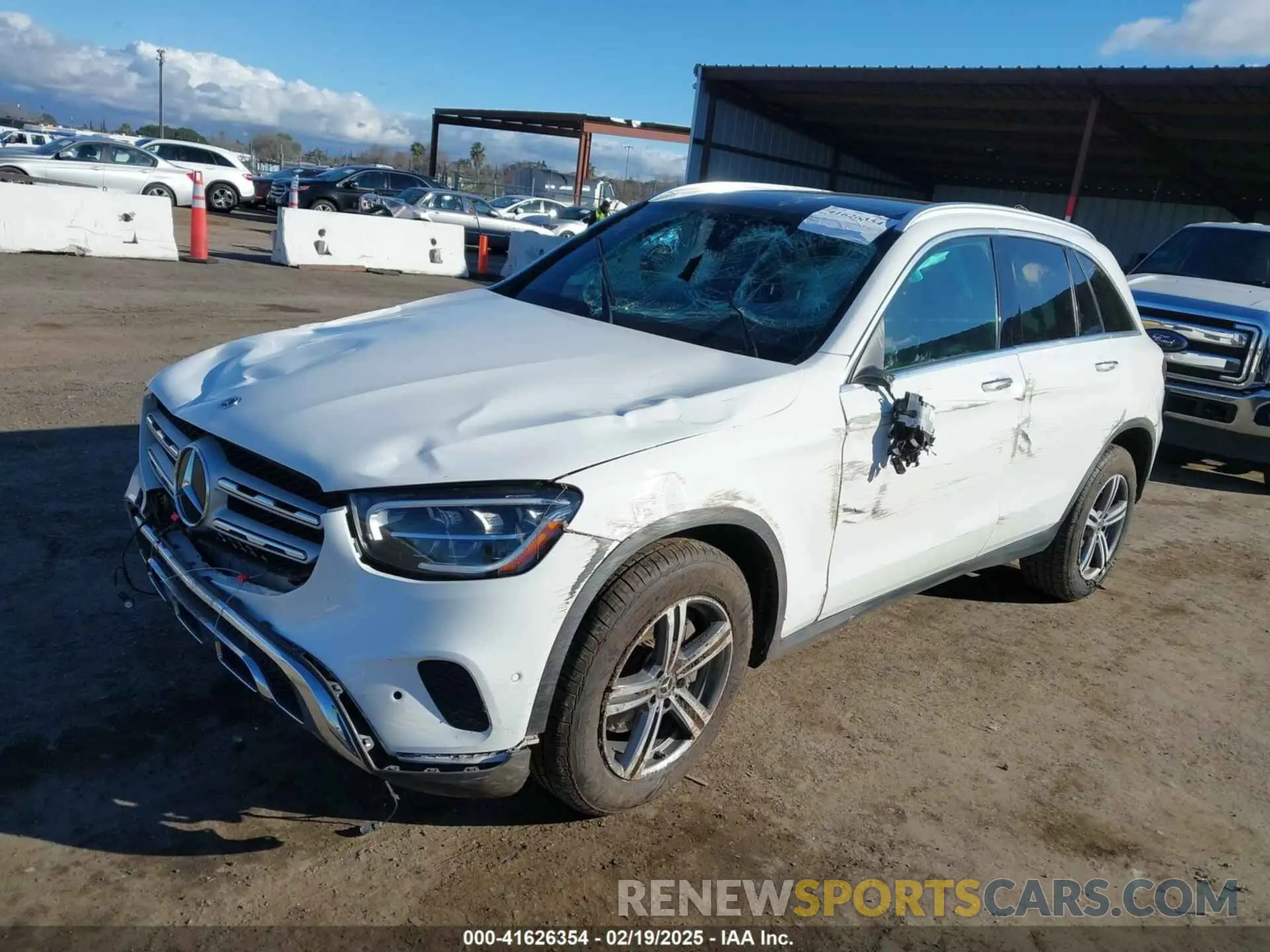 2 fotografías del automóvil dañado W1N0G8EB8MV308670 MERCEDES-BENZ GLC 300 2021