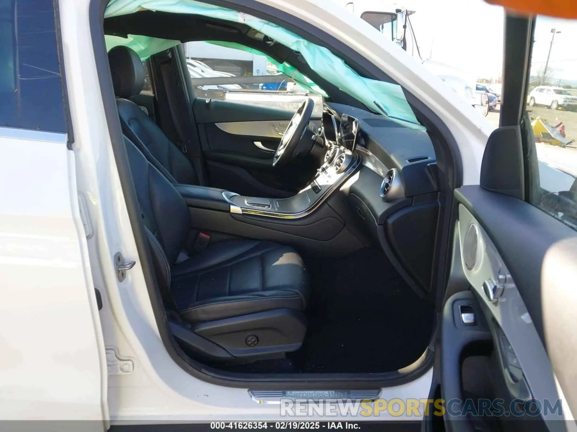 5 fotografías del automóvil dañado W1N0G8EB8MV308670 MERCEDES-BENZ GLC 300 2021