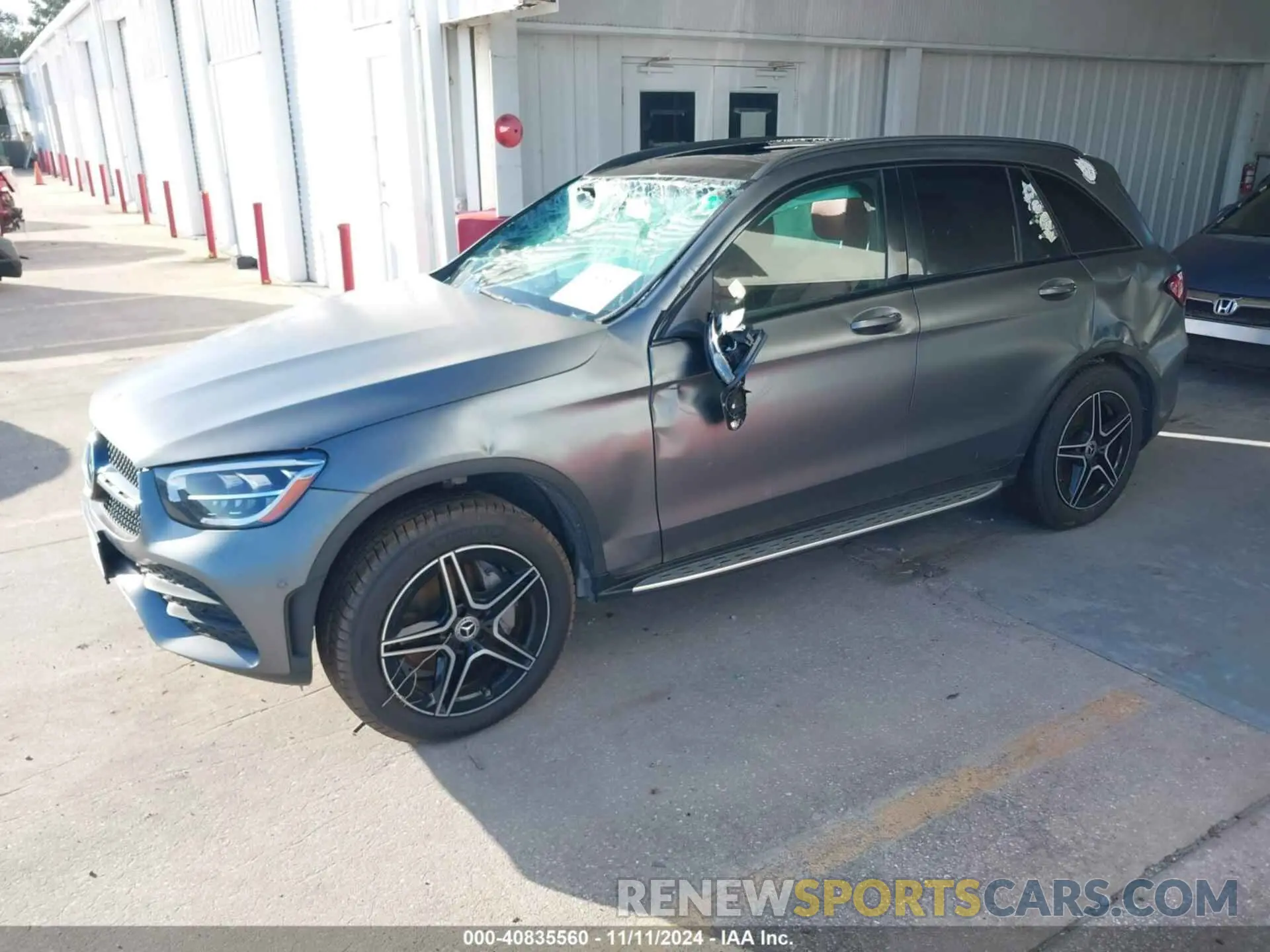 2 fotografías del automóvil dañado W1N0G8EB9MF872015 MERCEDES-BENZ GLC 300 2021