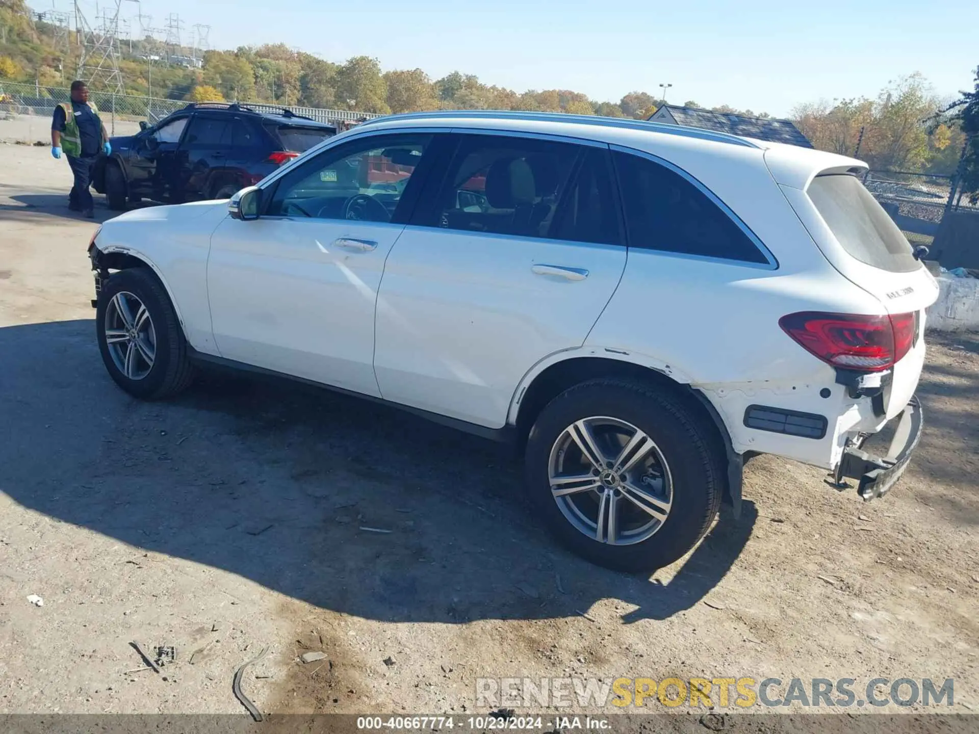 3 fotografías del automóvil dañado W1N0G8EB9MG012030 MERCEDES-BENZ GLC 300 2021