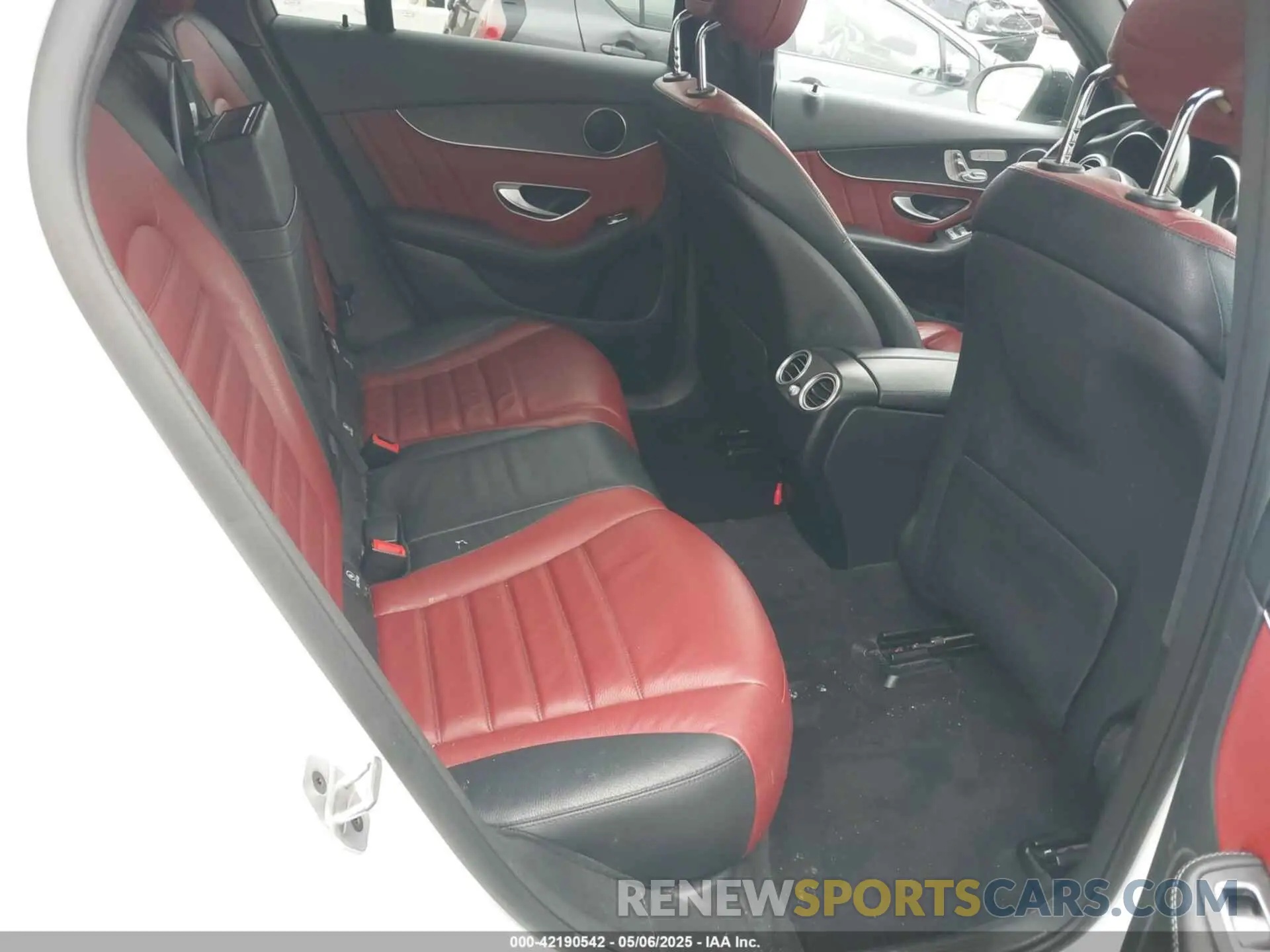 8 fotografías del automóvil dañado W1N0J8EB2MG007771 MERCEDES-BENZ GLC 300 2021
