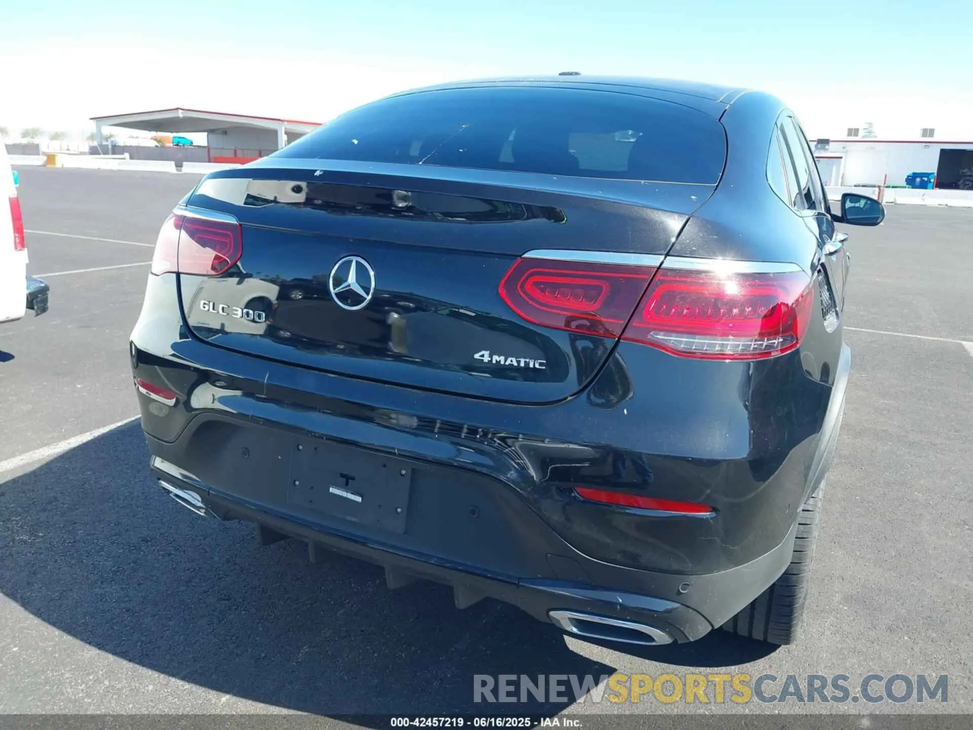 16 fotografías del automóvil dañado W1N0J8EB4MF897986 MERCEDES-BENZ GLC 300 2021