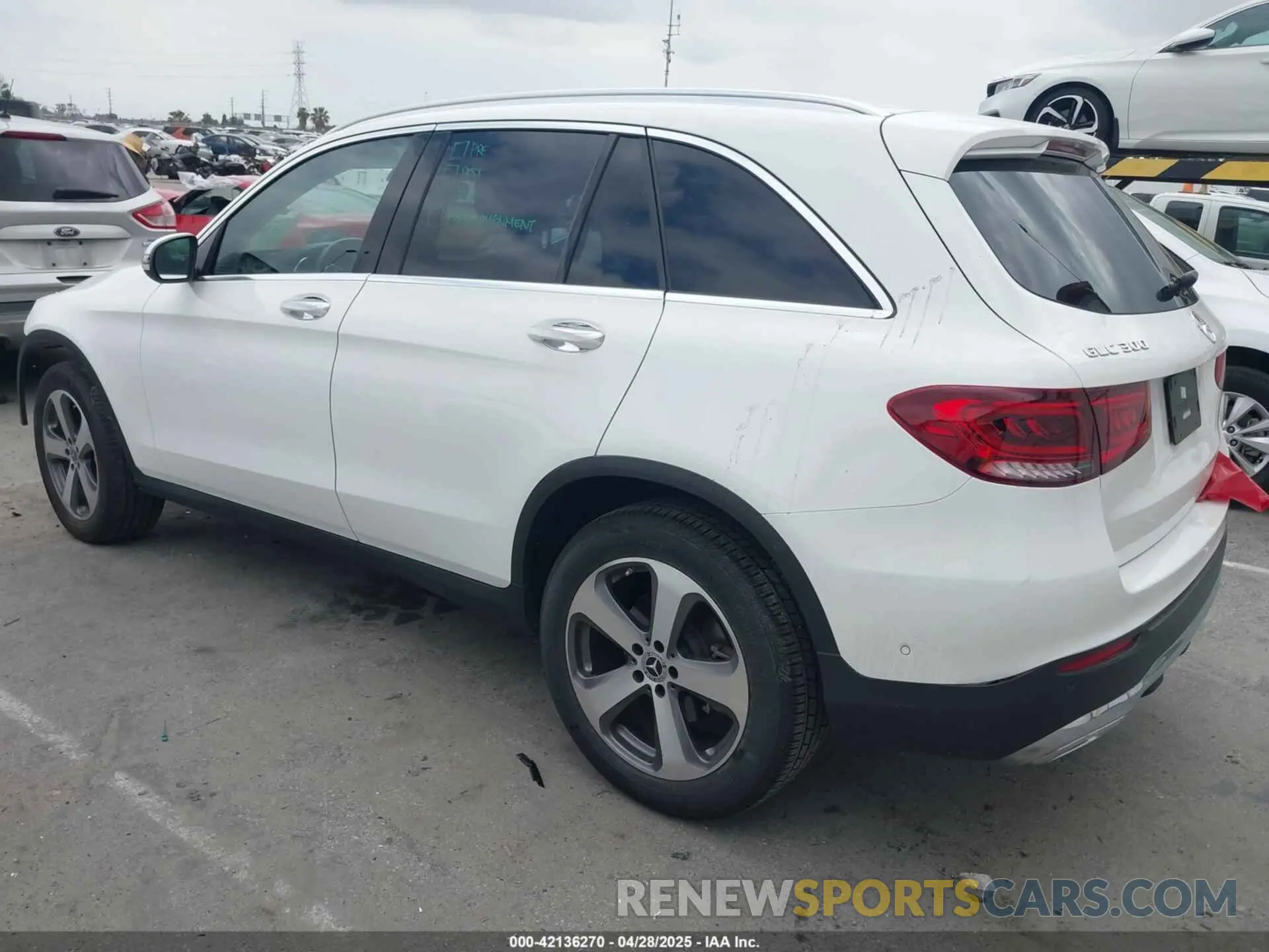 3 fotografías del automóvil dañado W1N0G8DB0NG080347 MERCEDES-BENZ GLC 300 2022