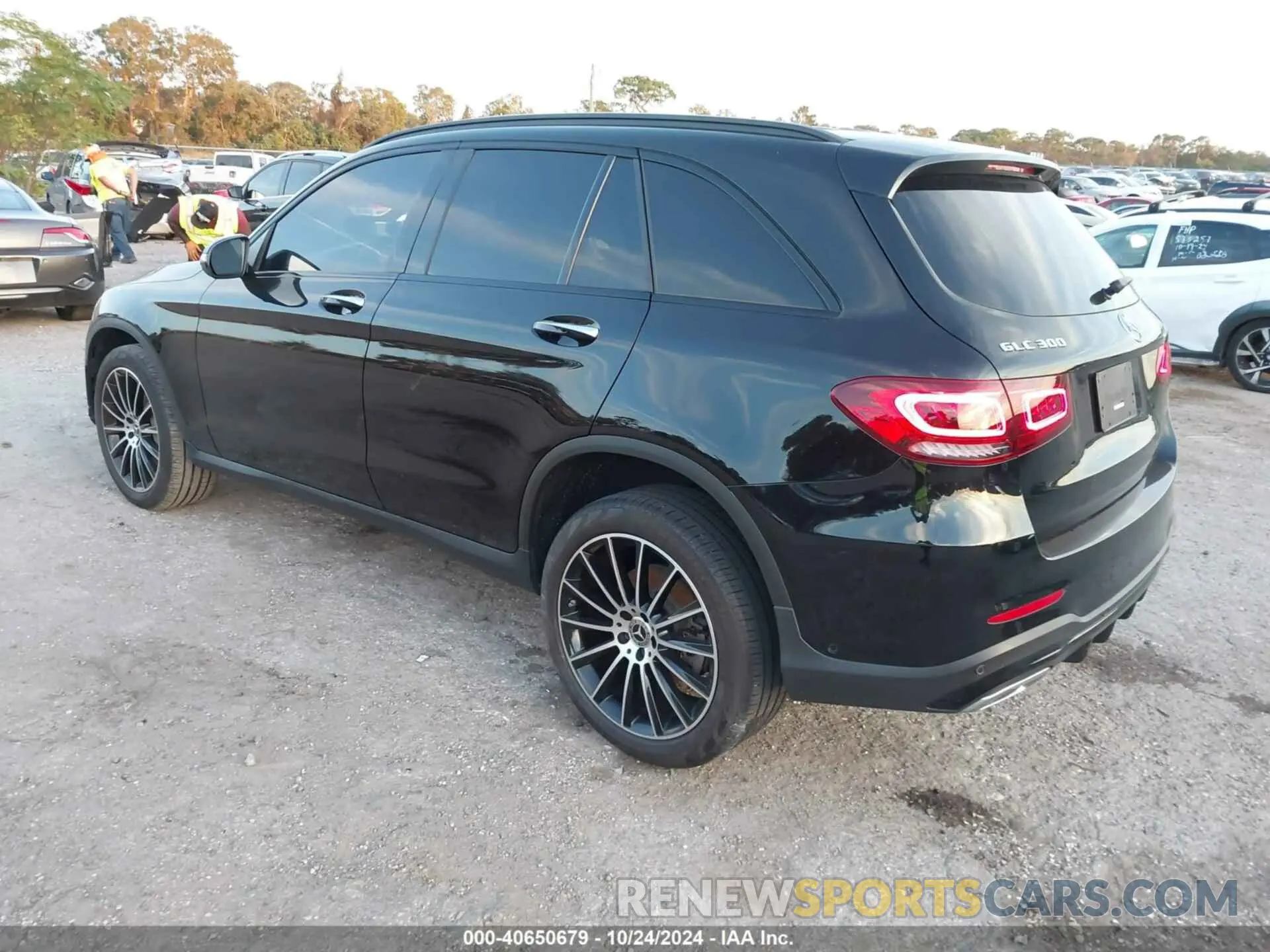 3 fotografías del automóvil dañado W1N0G8DB0NV335705 MERCEDES-BENZ GLC 300 2022