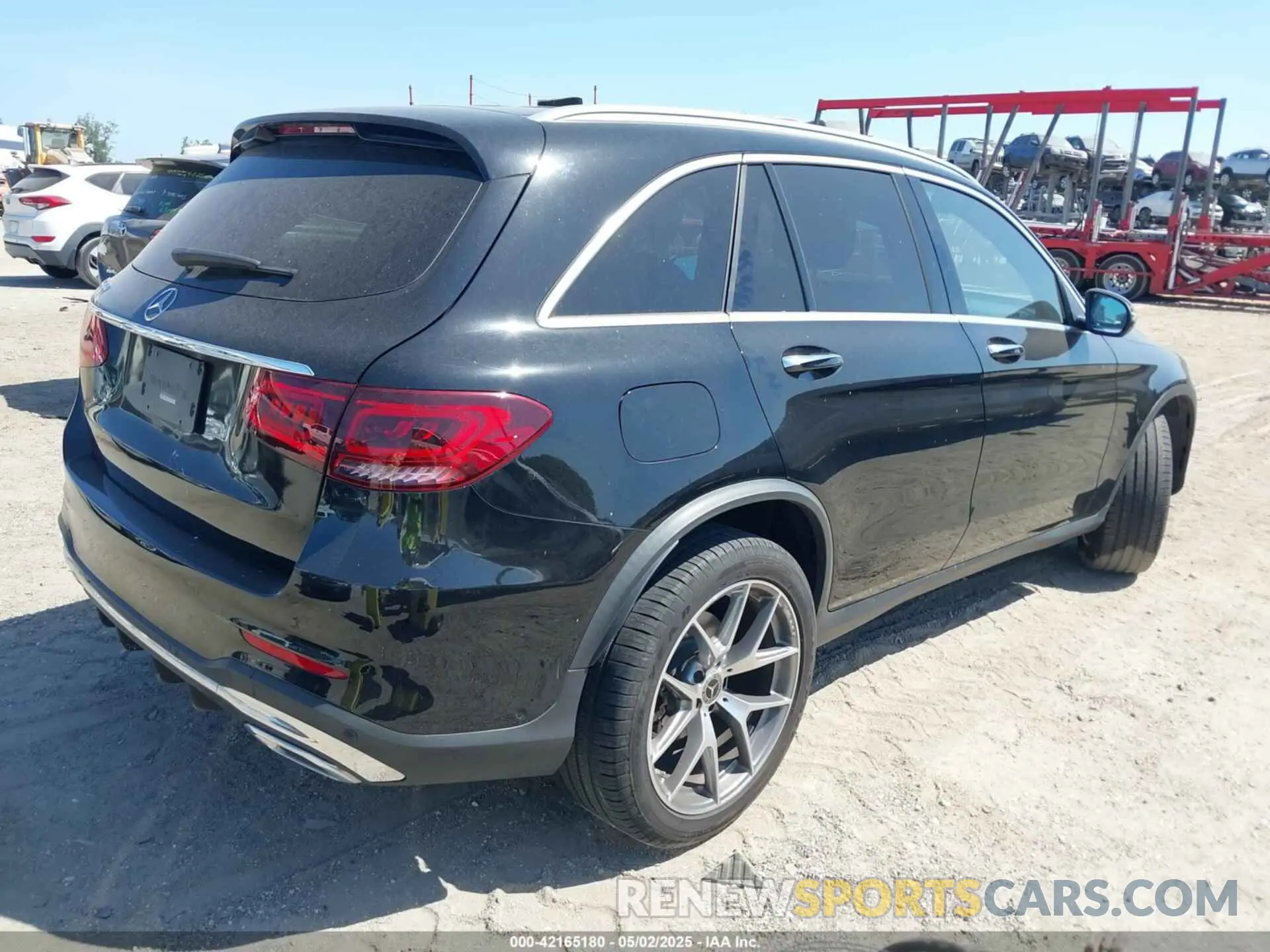 4 fotografías del automóvil dañado W1N0G8DB0NV346185 MERCEDES-BENZ GLC 300 2022
